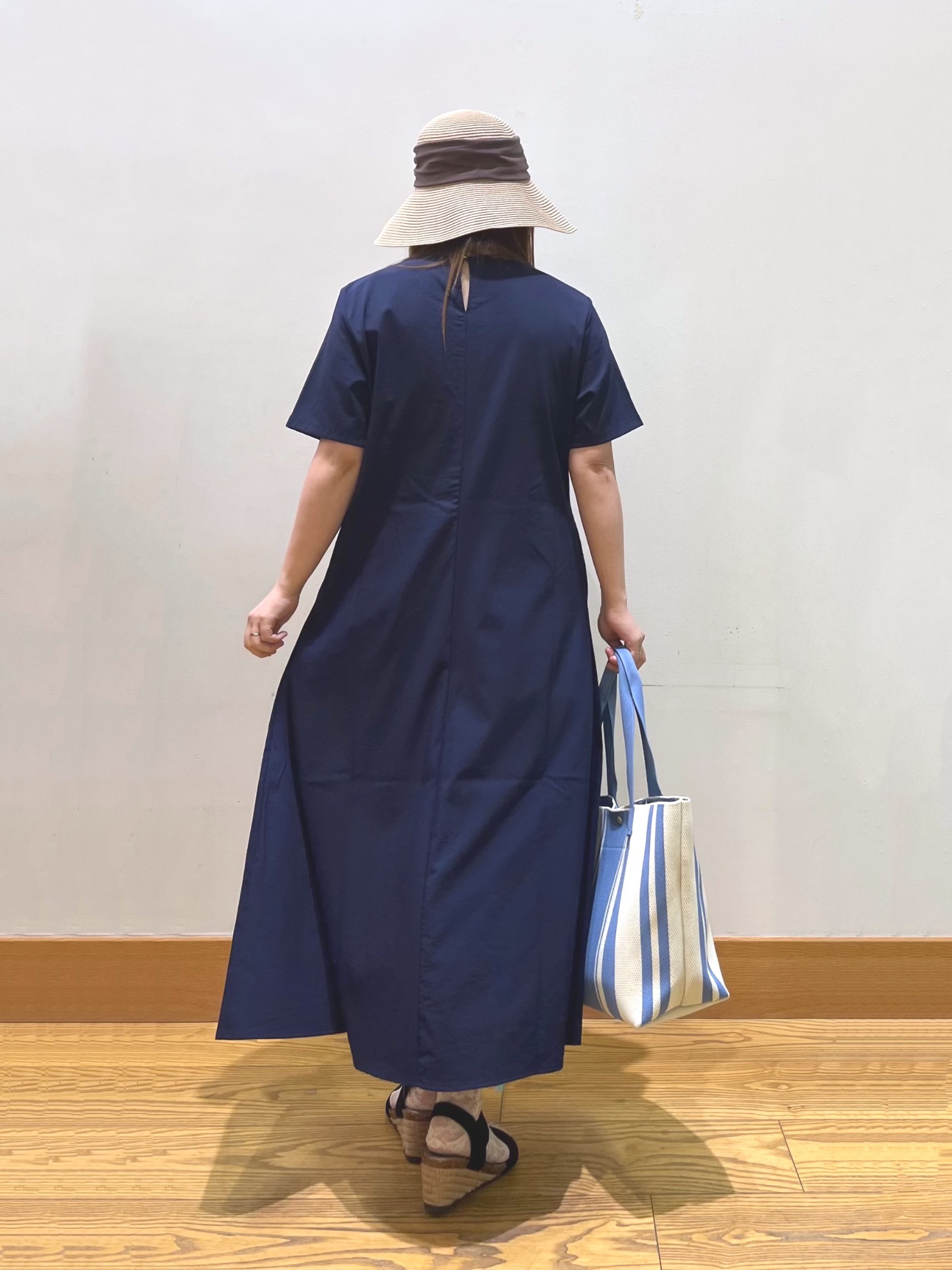 ゆっきーさんの「SHOO･LA･RUE｜【S-LL/洗濯機可/セットアップ可】軽凛(かろりん) 切替ワンピース」を使ったコーディネート