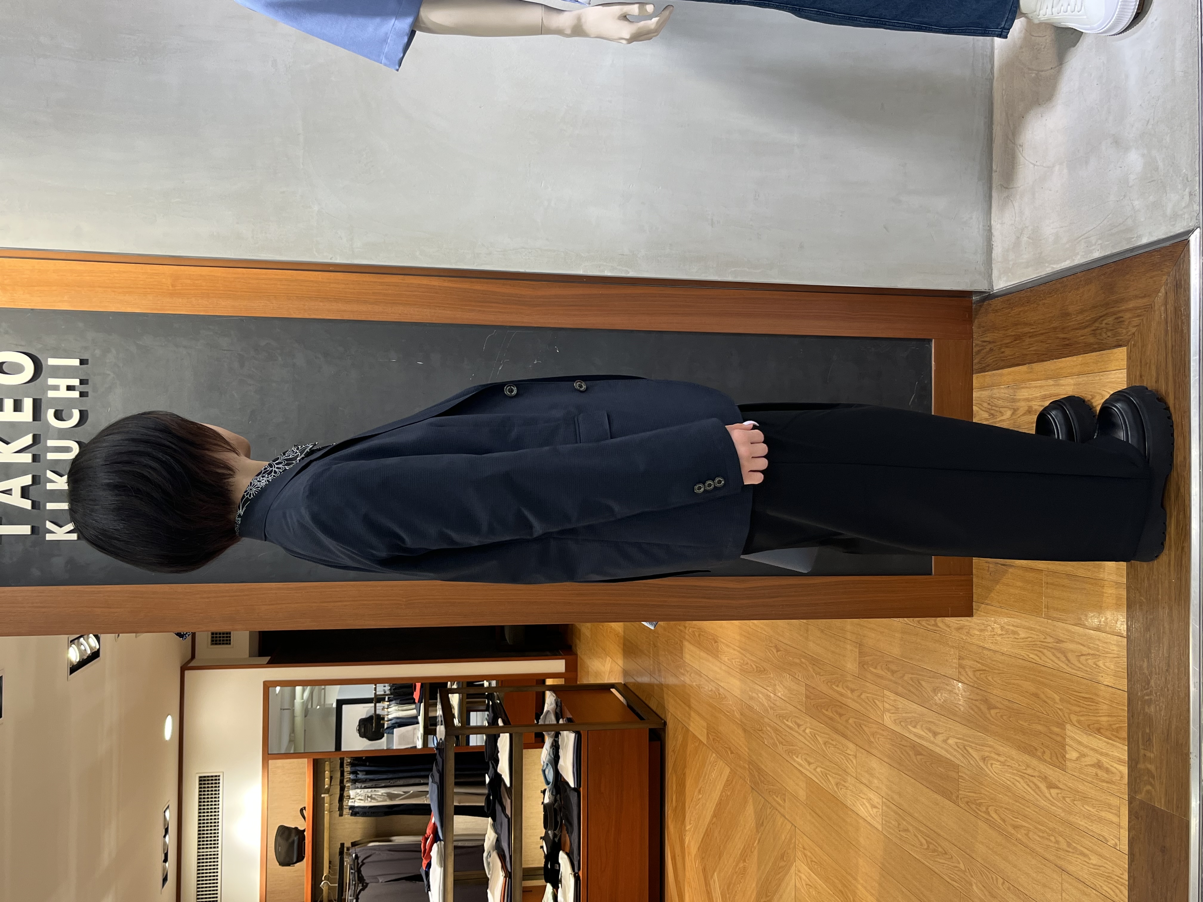 ちゃんみなさんの「TAKEO KIKUCHI｜【抗菌防臭】COOL DOTS（R）ドビープリント ジャケット」を使ったコーディネート