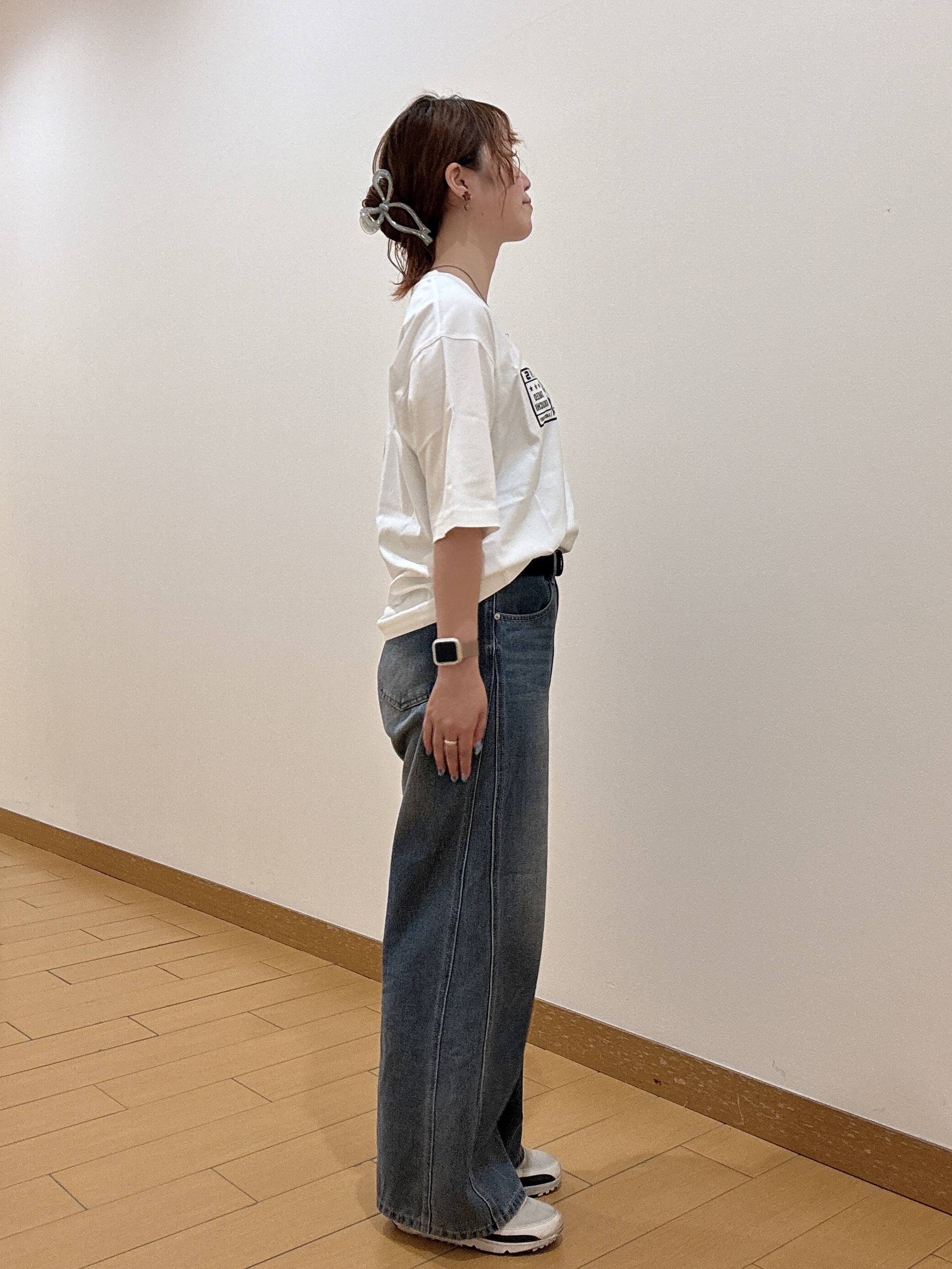 ヒナさんの「TAKEO KIKUCHI｜【BOWLER HAT LABEL】アイスクリアコットン ラッキーセブン 半袖Tシャツ」を使ったコーディネート
