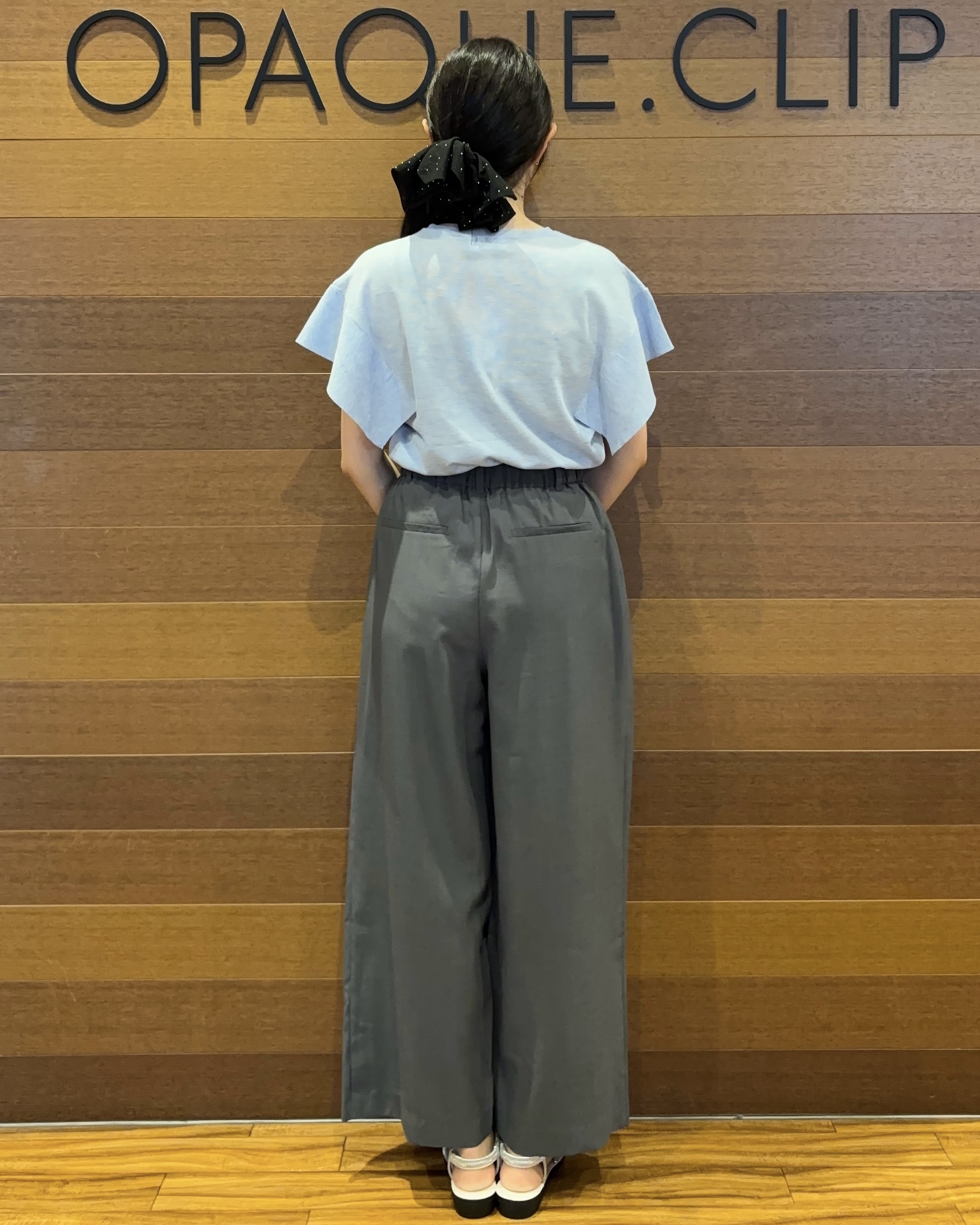 わかなさんの「OPAQUE.CLIP｜『STORY Web7月掲載』ドライタッチラメニット《UV／洗える／6col》」を使ったコーディネート