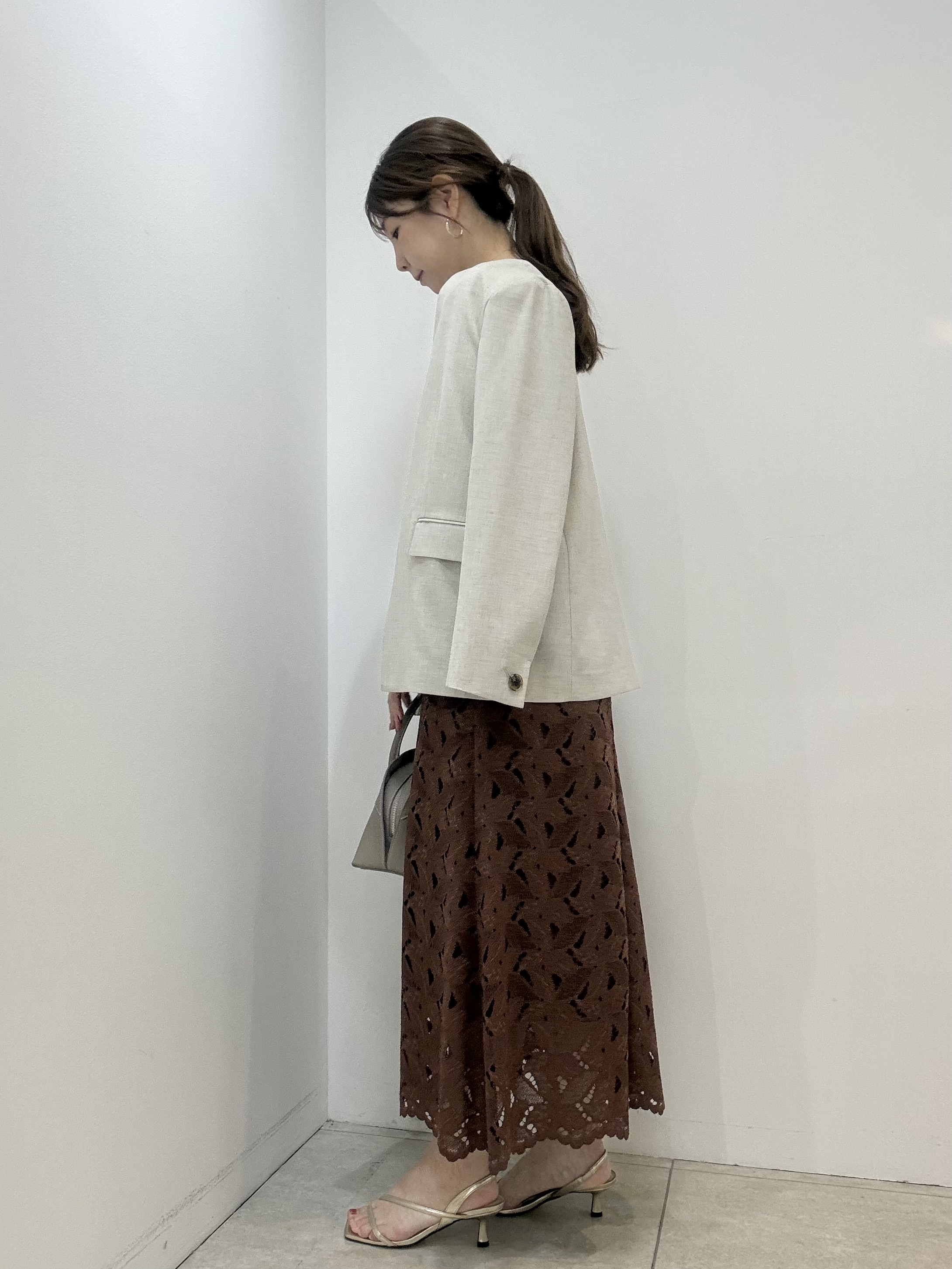 かなえさんの「UNTITLED｜◆【さらりと快適/セットアップ可/UV/接触冷感】スラブカラーレスジャケット」を使ったコーディネート