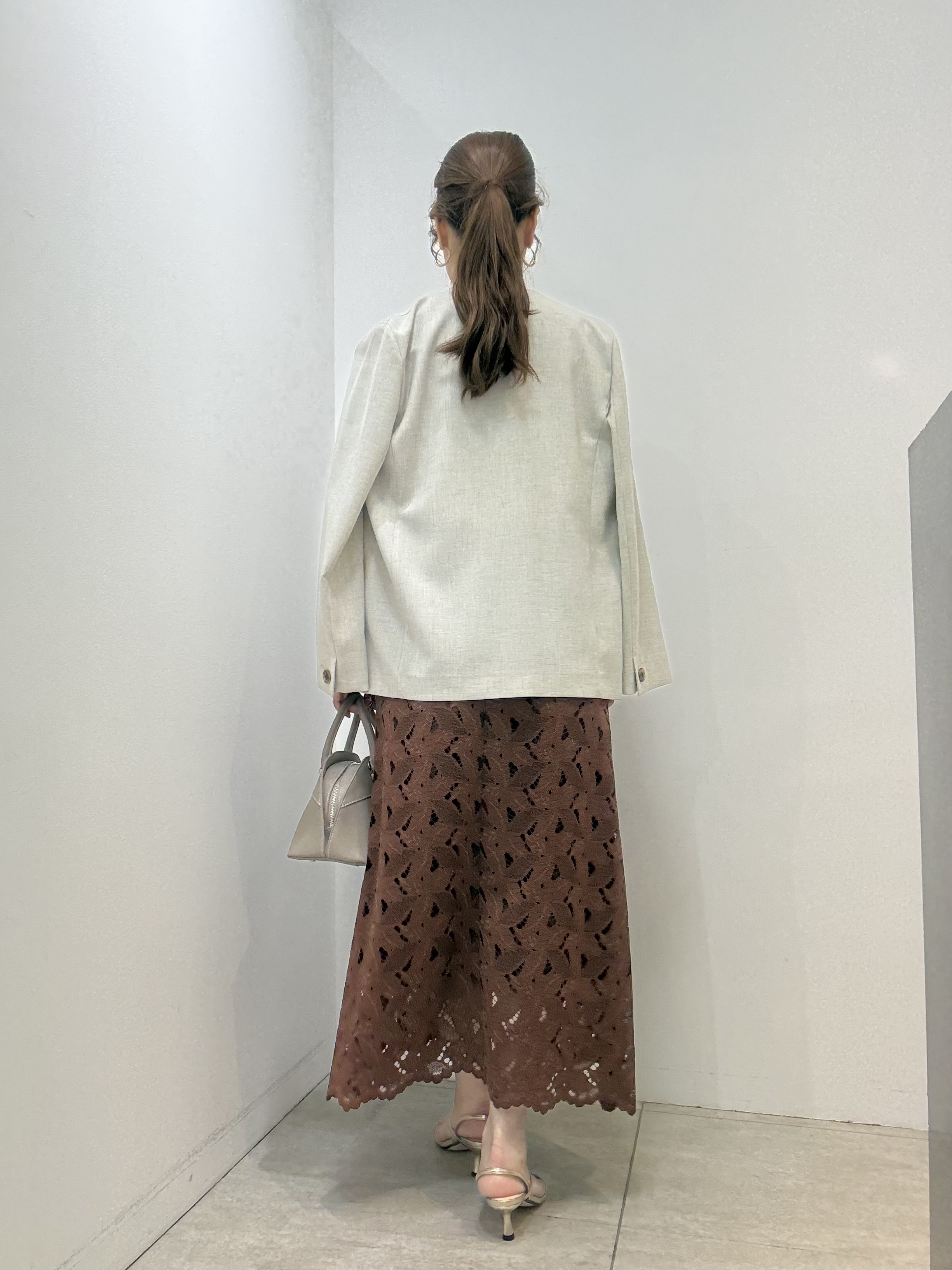 かなえさんの「UNTITLED｜◆【さらりと快適/セットアップ可/UV/接触冷感】スラブカラーレスジャケット」を使ったコーディネート