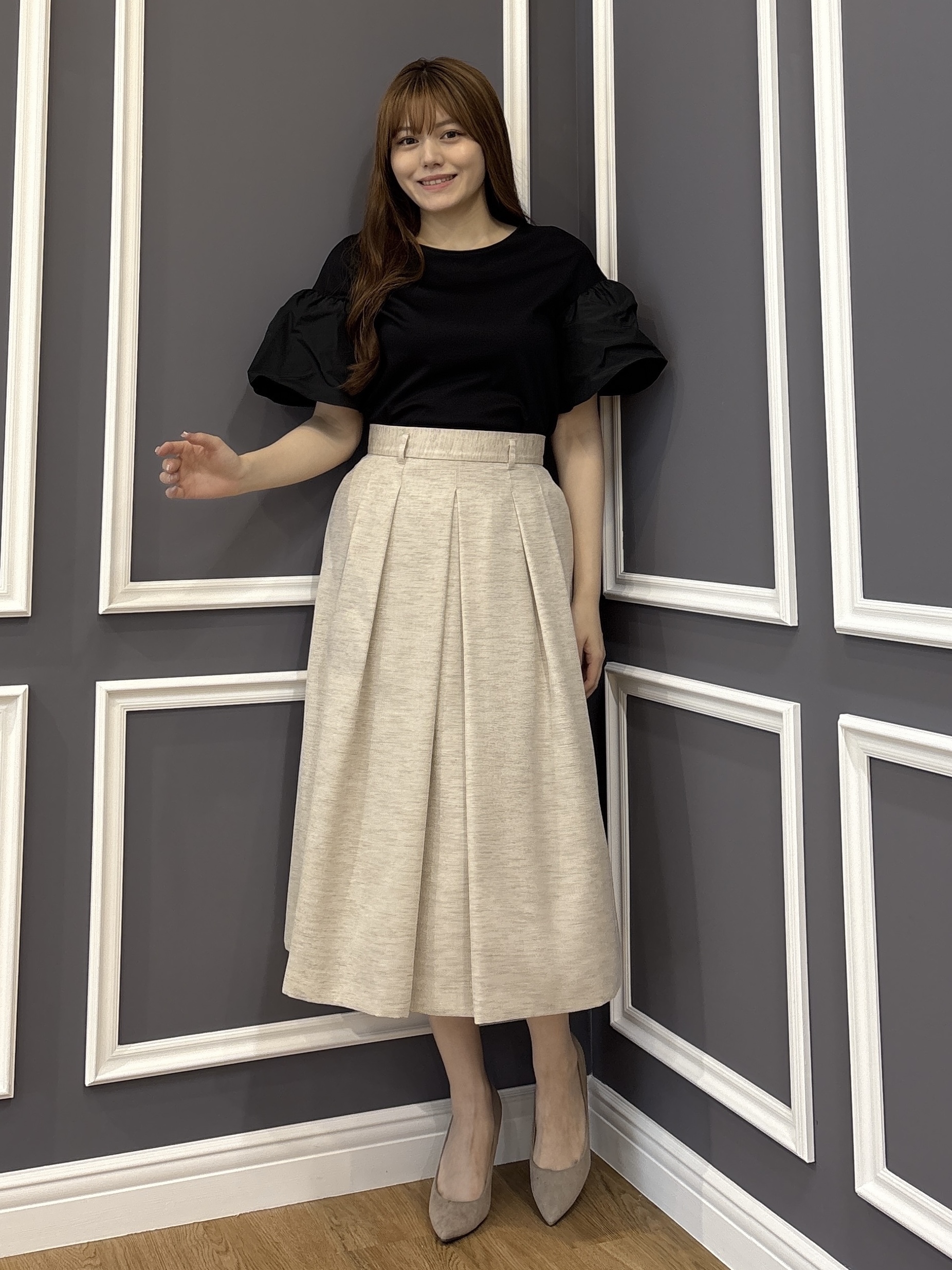 sayaさんの「COUP DE CHANCE｜【手洗い可／日本製】フレアスリーブプルオーバー」を使ったコーディネート