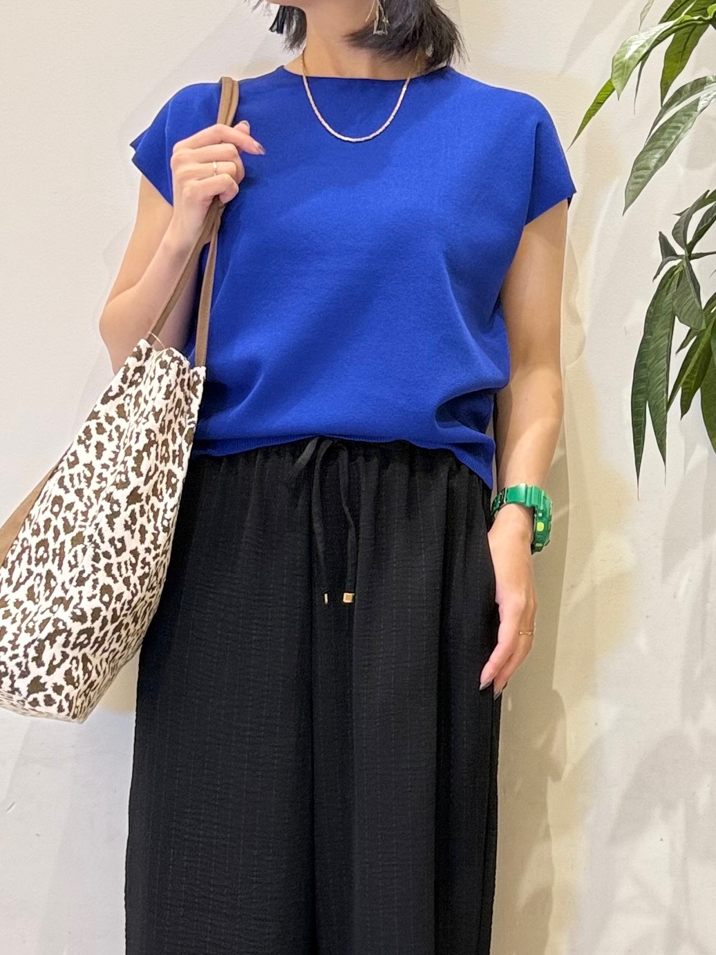 misakiさんの「SHOO･LA･RUE｜【洗濯機可/S-LL】インせず着られる 大人シンプルニット」を使ったコーディネート