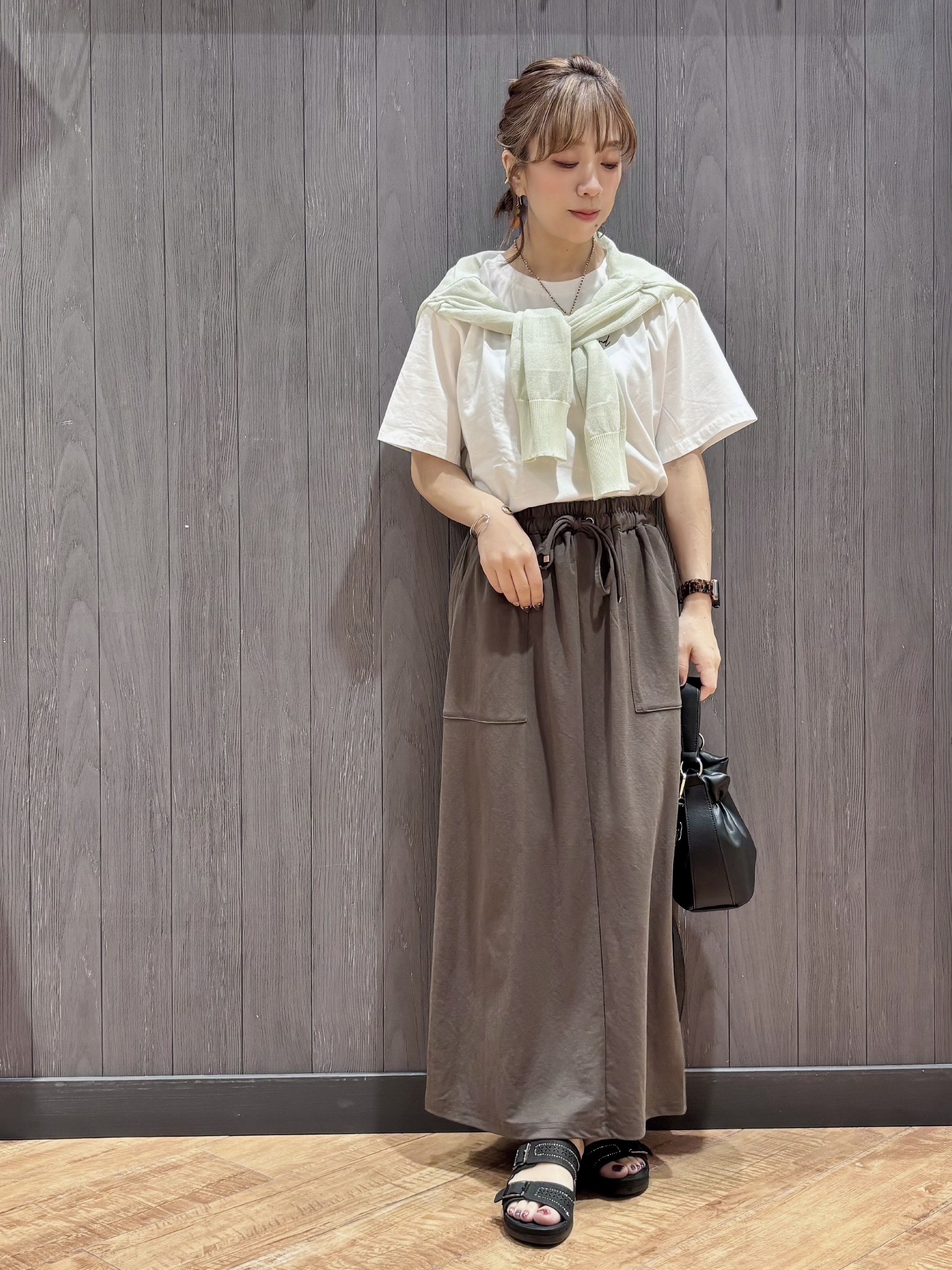 meiさんの「SHOO･LA･RUE｜【洗濯機可/S-LL】涼し気な透け感 日差し冷房対策に シアーボーダーカーディガン」を使ったコーディネート