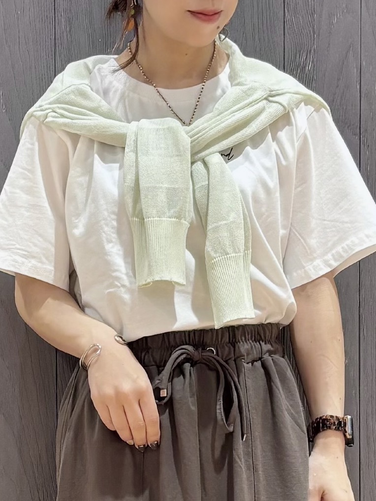 meiさんの「SHOO･LA･RUE｜【洗濯機可/S-LL】涼し気な透け感 日差し冷房対策に シアーボーダーカーディガン」を使ったコーディネート
