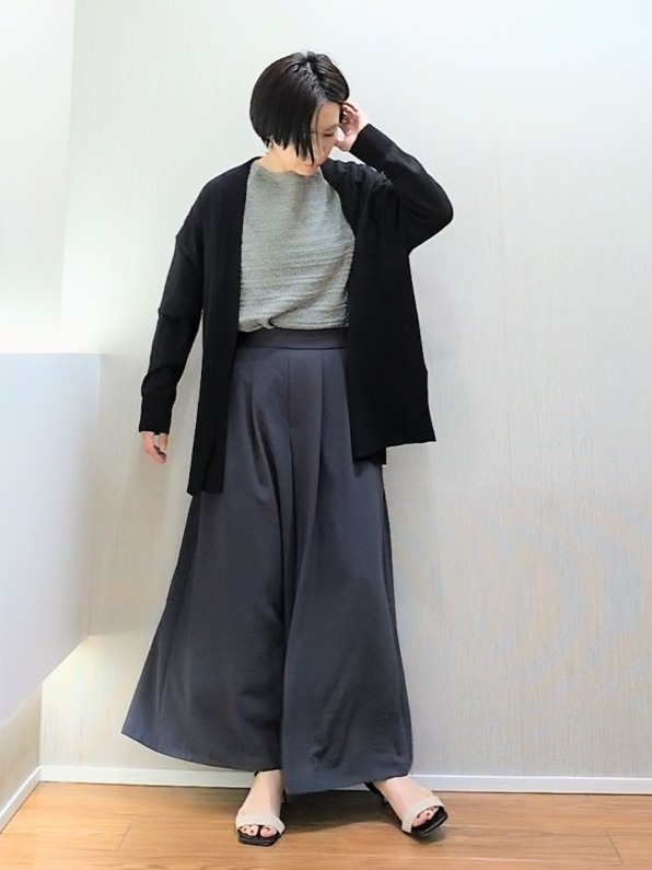 ミズタさんの「UNTITLED｜◆メッシュ柄ボーダーニット」を使ったコーディネート