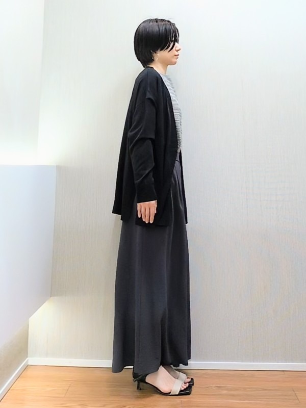ミズタさんの「UNTITLED｜◆メッシュ柄ボーダーニット」を使ったコーディネート