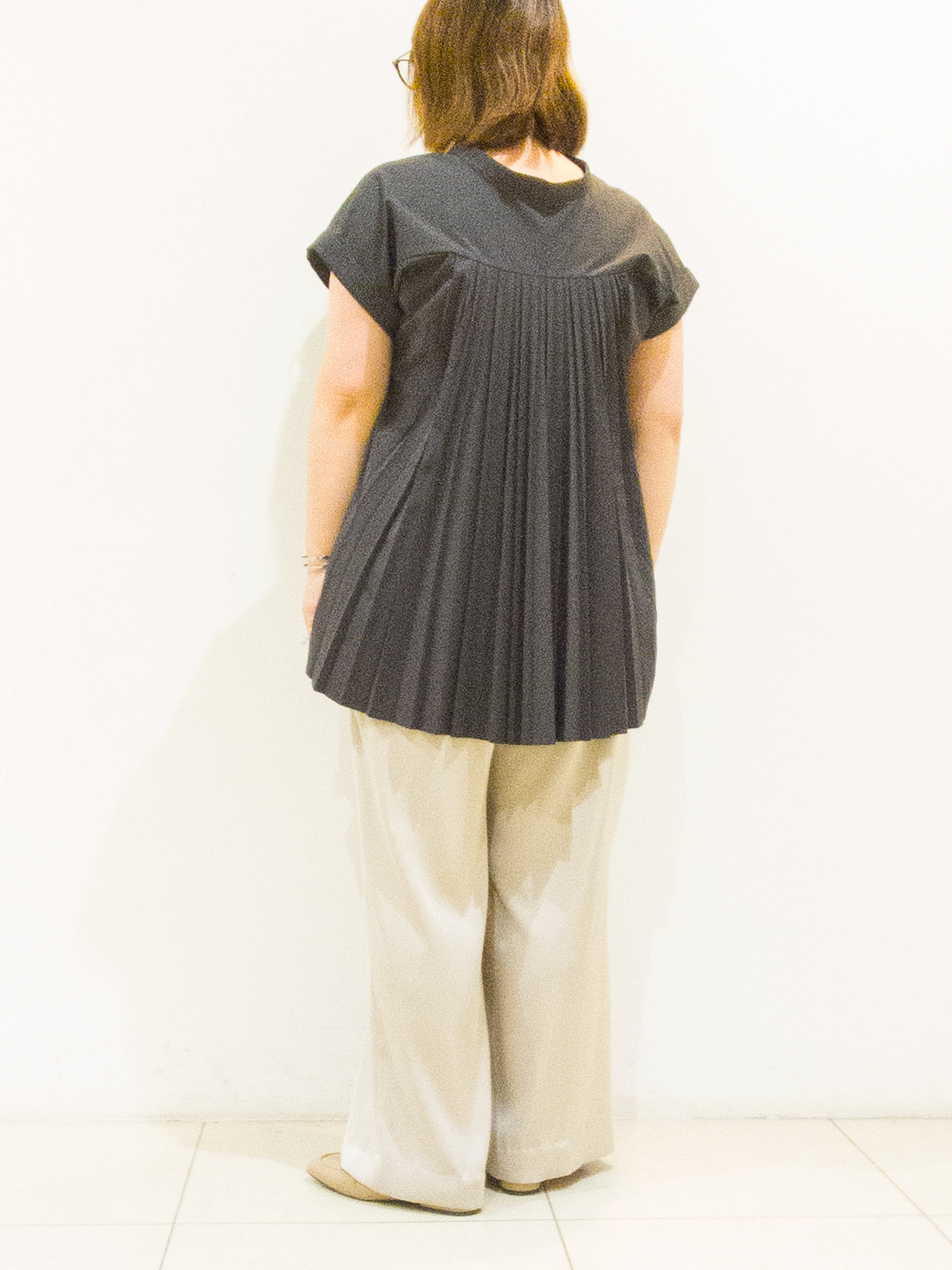 takedaさんの「UNTITLED｜【吸水速乾/接触冷感】バックプリーツデザインブラウス」を使ったコーディネート