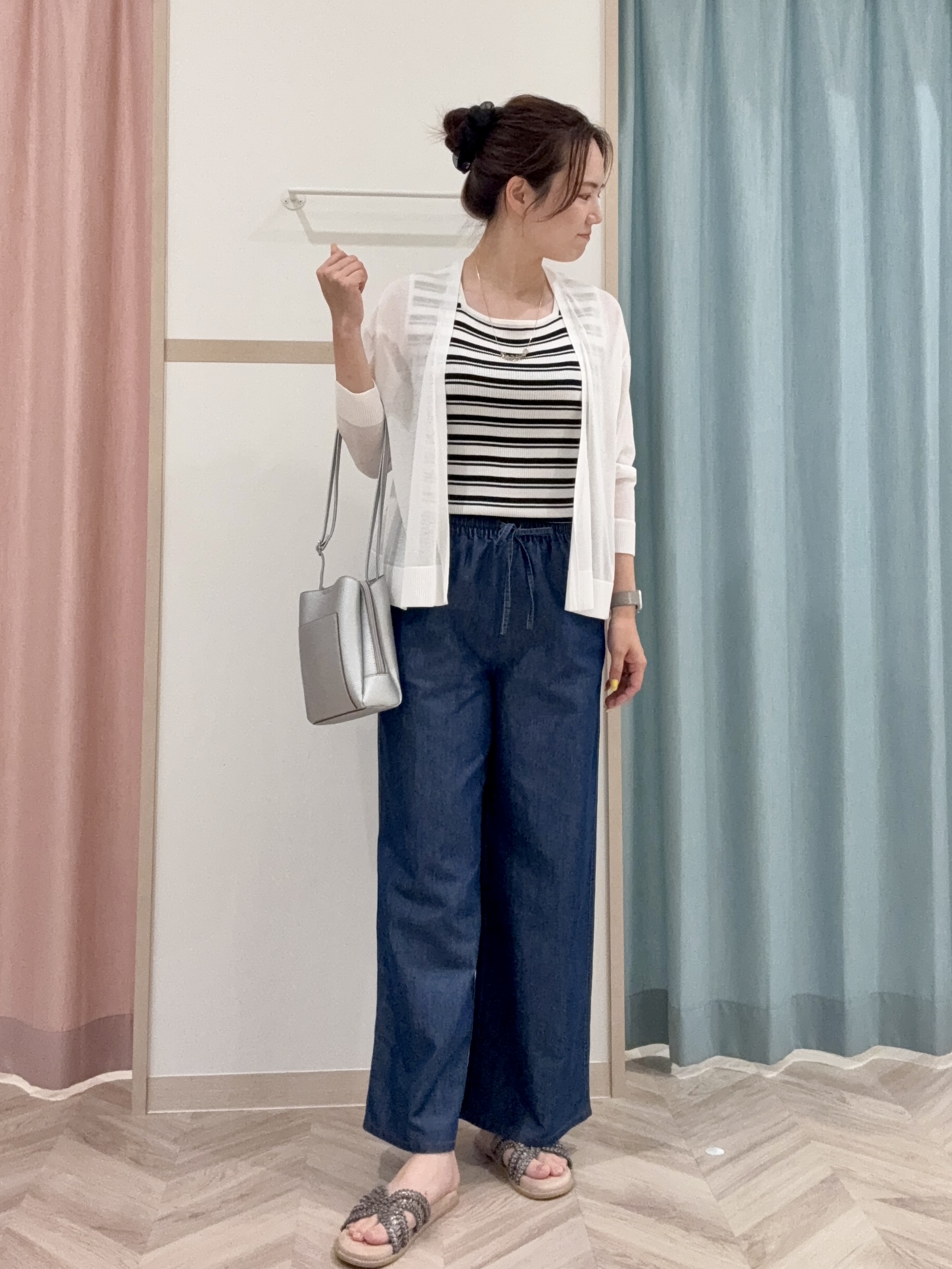 kさんの「SHOO･LA･RUE｜【洗濯機可/S-LL】オンにもオフにも マルチに使えるボタンレスカーディガン」を使ったコーディネート