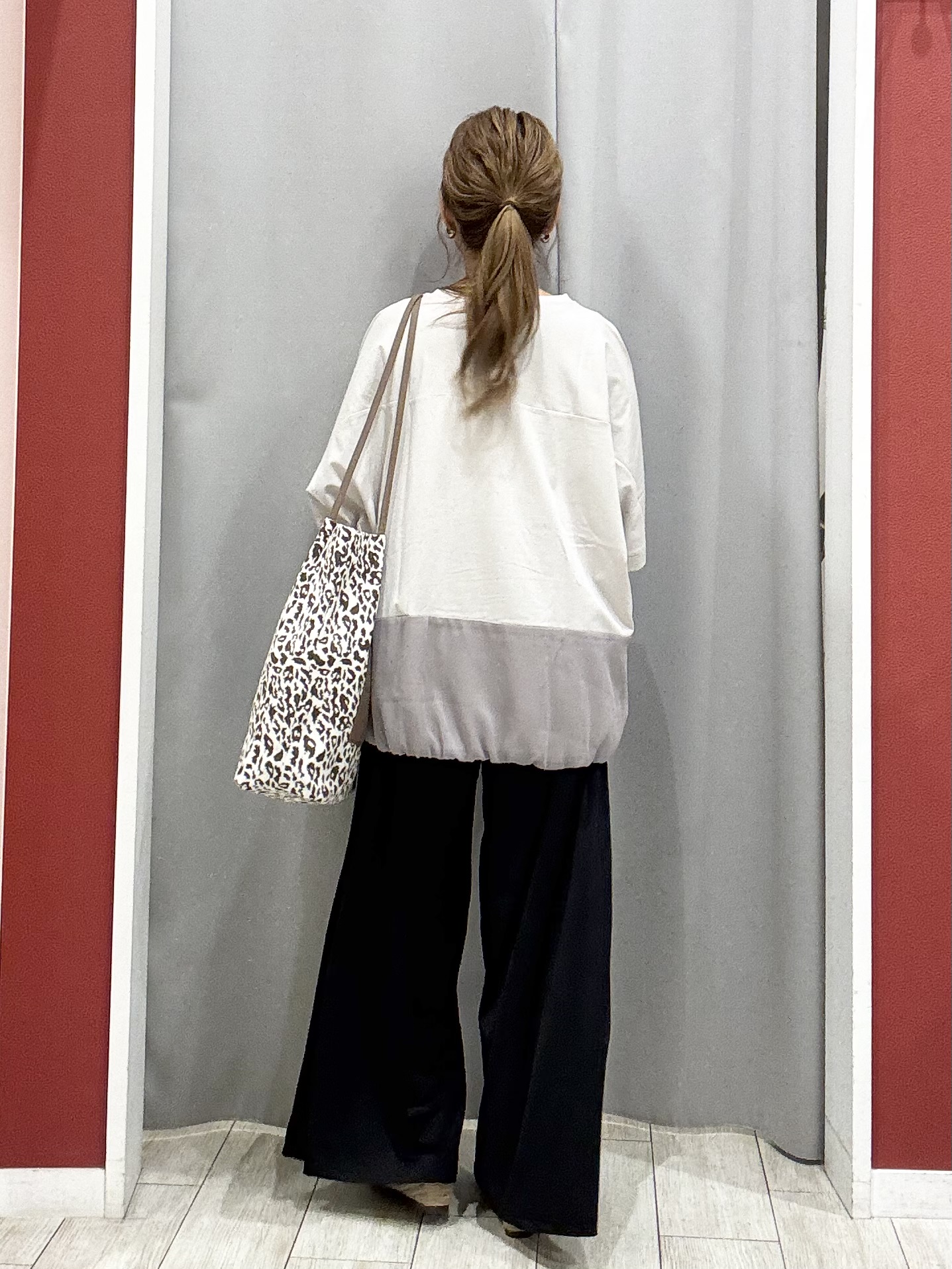 shioさんの「SHOO･LA･RUE｜【UV/体型カバー】冷房や朝晩の冷え込み対策にも さらとろ5分袖カーディガン」を使ったコーディネート