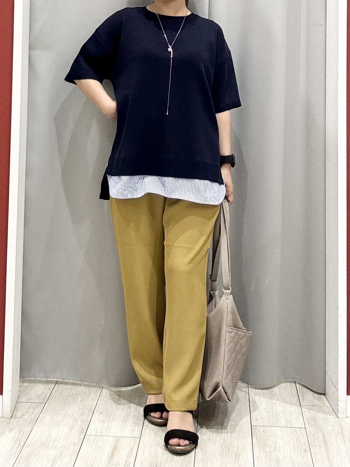shioさんの「SHOO･LA･RUE｜【UV/洗濯機可/S-LL】毛玉になりにくい シャツレイヤード風でこなれ見え 半袖ニット」を使ったコーディネート