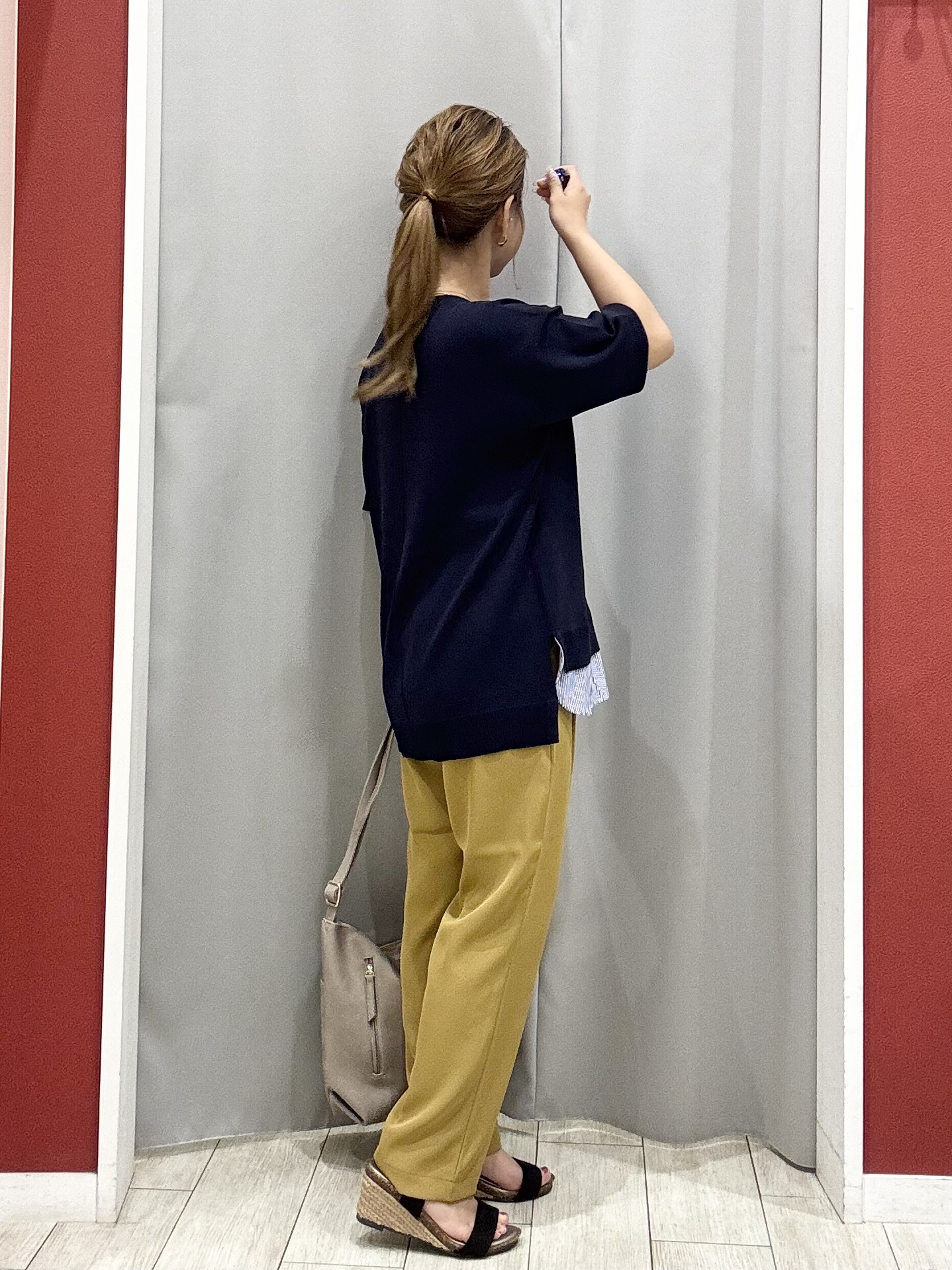 shioさんの「SHOO･LA･RUE｜【UV/洗濯機可/S-LL】毛玉になりにくい シャツレイヤード風でこなれ見え 半袖ニット」を使ったコーディネート