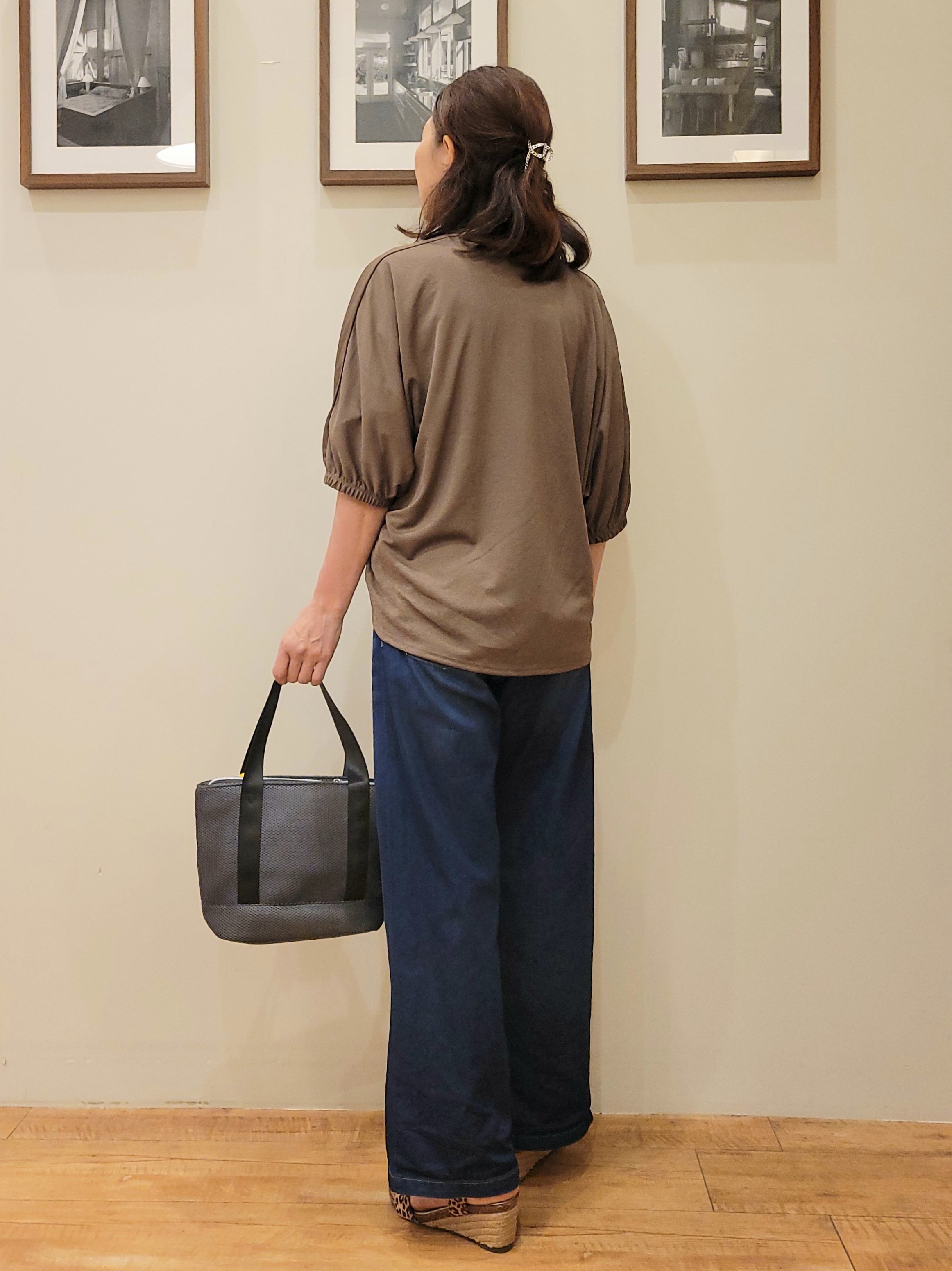 ユウさんの「SHOO･LA･RUE｜【UV/体型カバー】冷房や朝晩の冷え込み対策にも さらとろ5分袖カーディガン」を使ったコーディネート