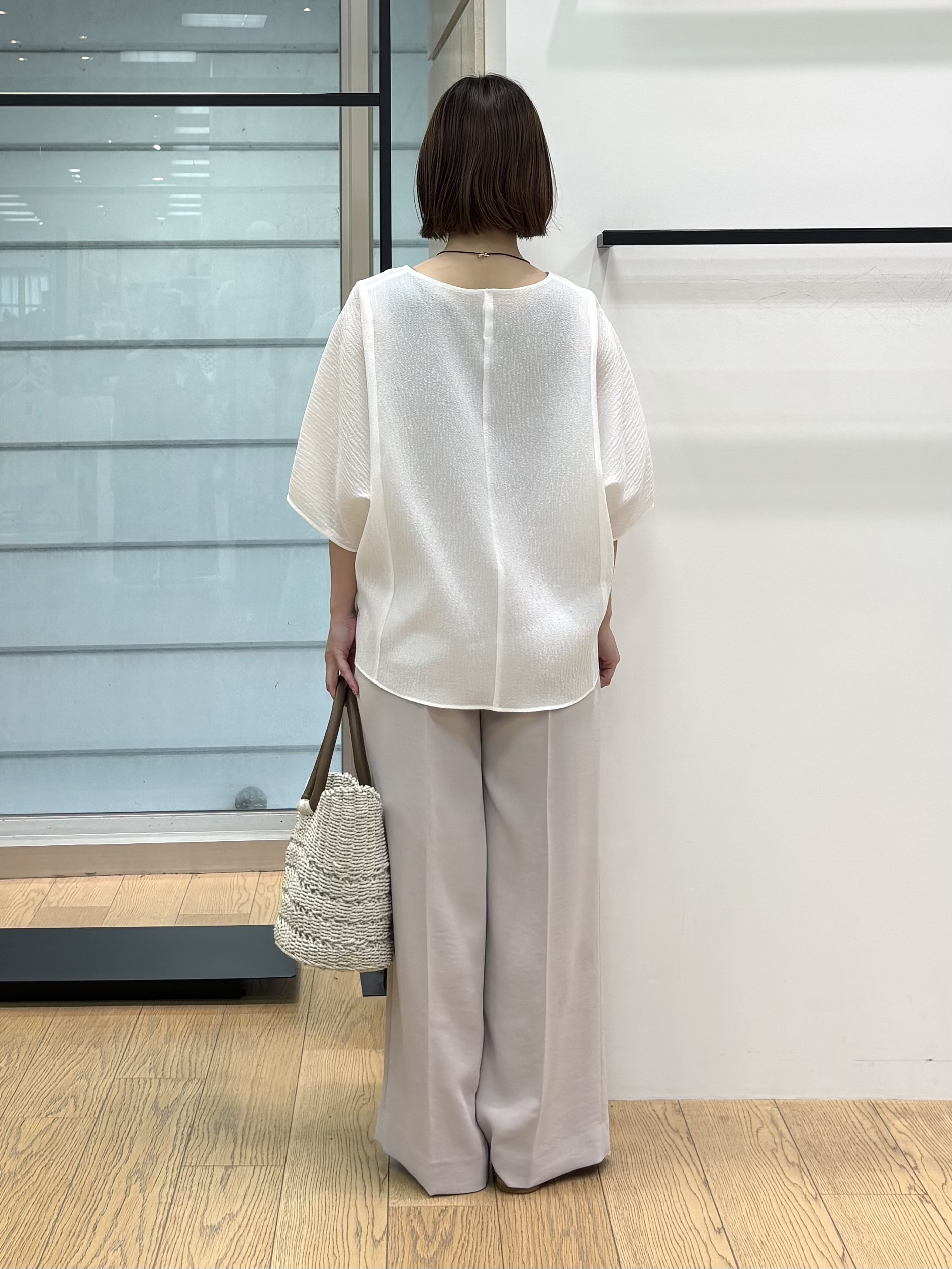 asamiさんの「INDIVI｜【華奢見え】ジャカード ドルマントップス」を使ったコーディネート
