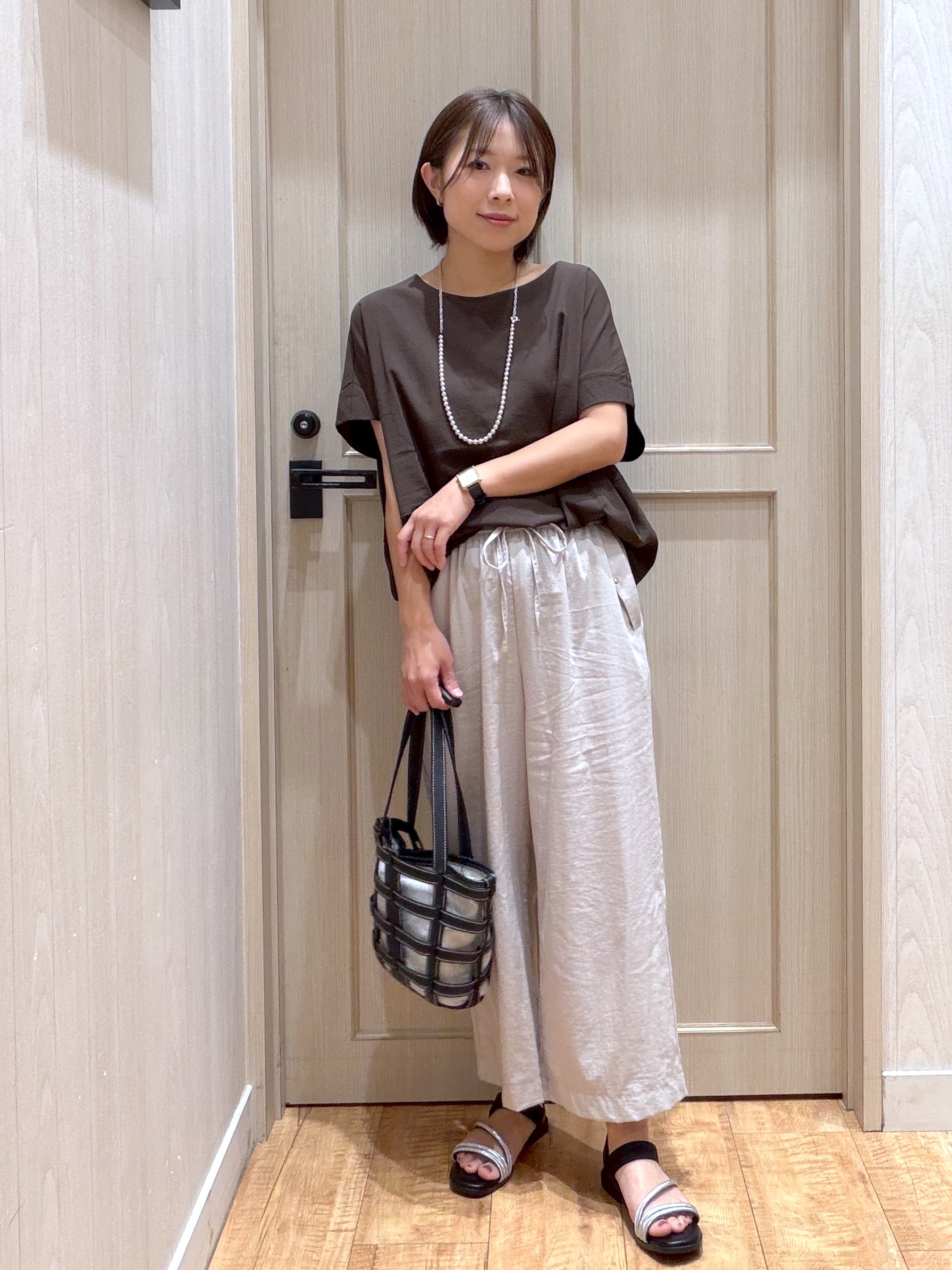 shirayuuuさんの「SHOO･LA･RUE｜【洗濯機可/セットアップ可】軽凛(かろりん) シンプル上品 切替コクーントップス」を使ったコーディネート