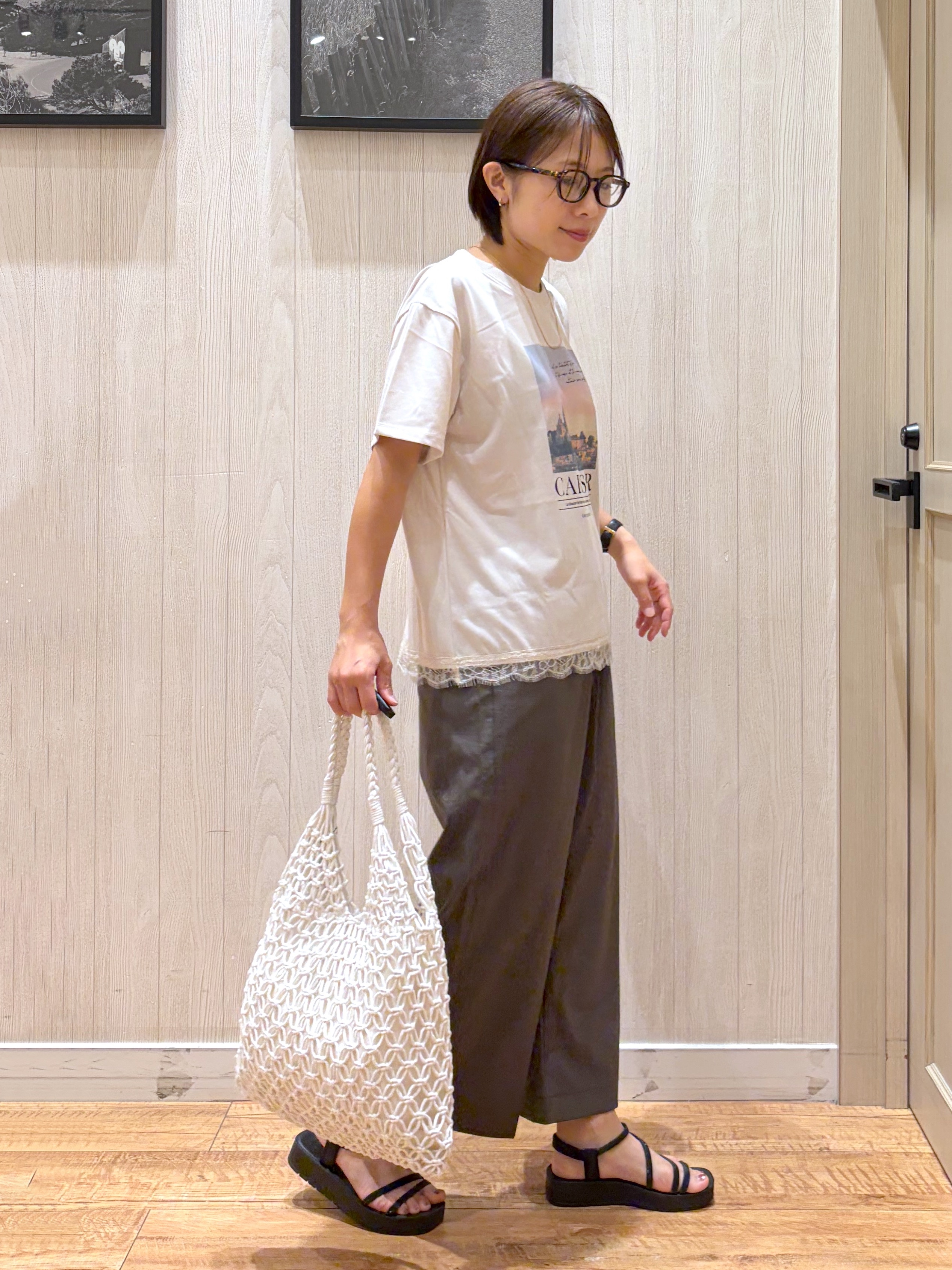 shirayuuuさんの「SHOO･LA･RUE｜【UV/S-LL/洗濯機可】真夏に着たい裾レースが女性らしさをプラスする プリントアソートTシャツ」を使ったコーディネート