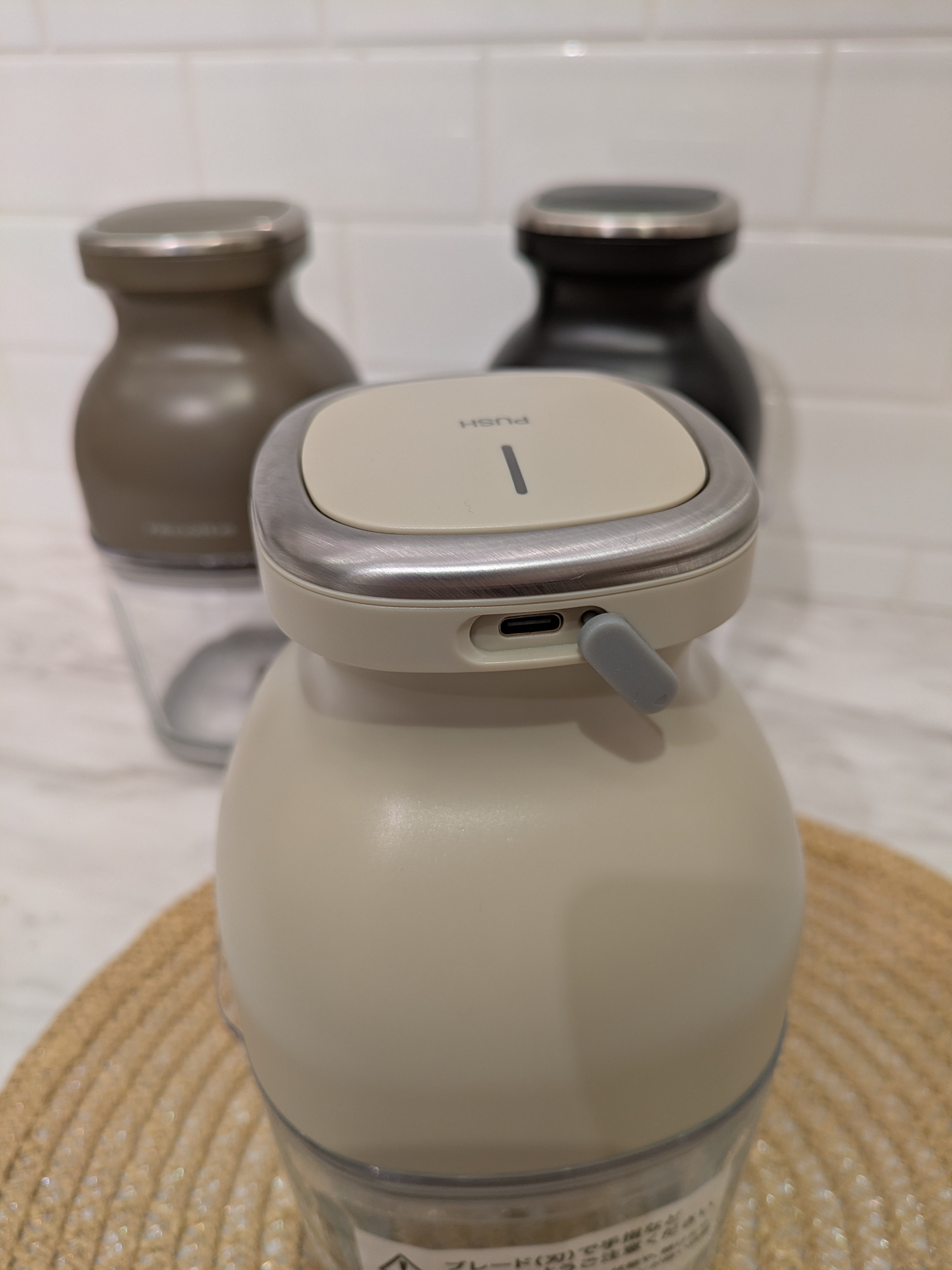 maruさんの「212 KITCHEN STORE｜◆コードレスカプセルカッターボンヌ　クリームホワイト ＜recolte レコルト＞」を使ったコーディネート