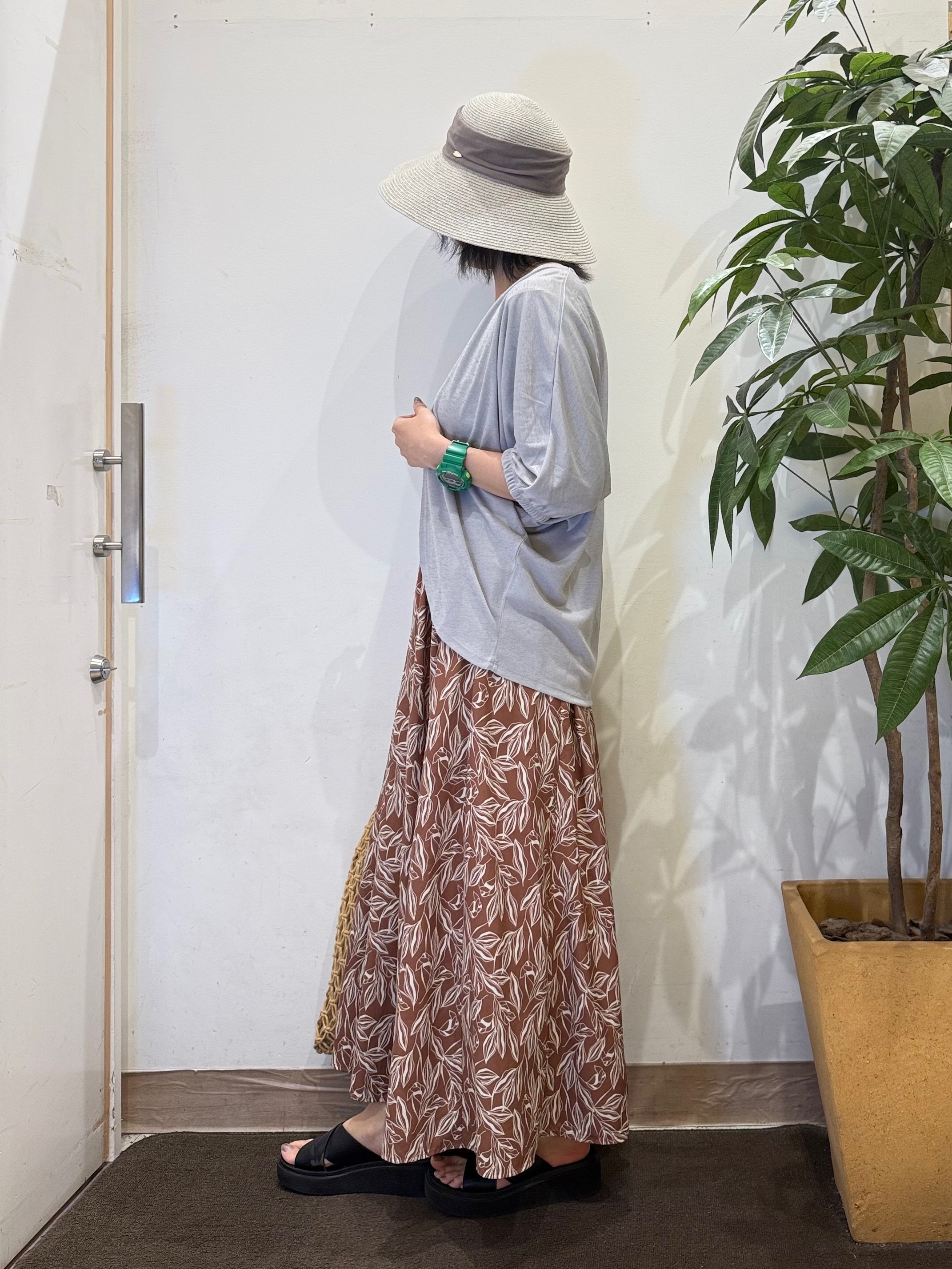 misakiさんの「SHOO･LA･RUE｜【UV/体型カバー】冷房や朝晩の冷え込み対策にも さらとろ5分袖カーディガン」を使ったコーディネート