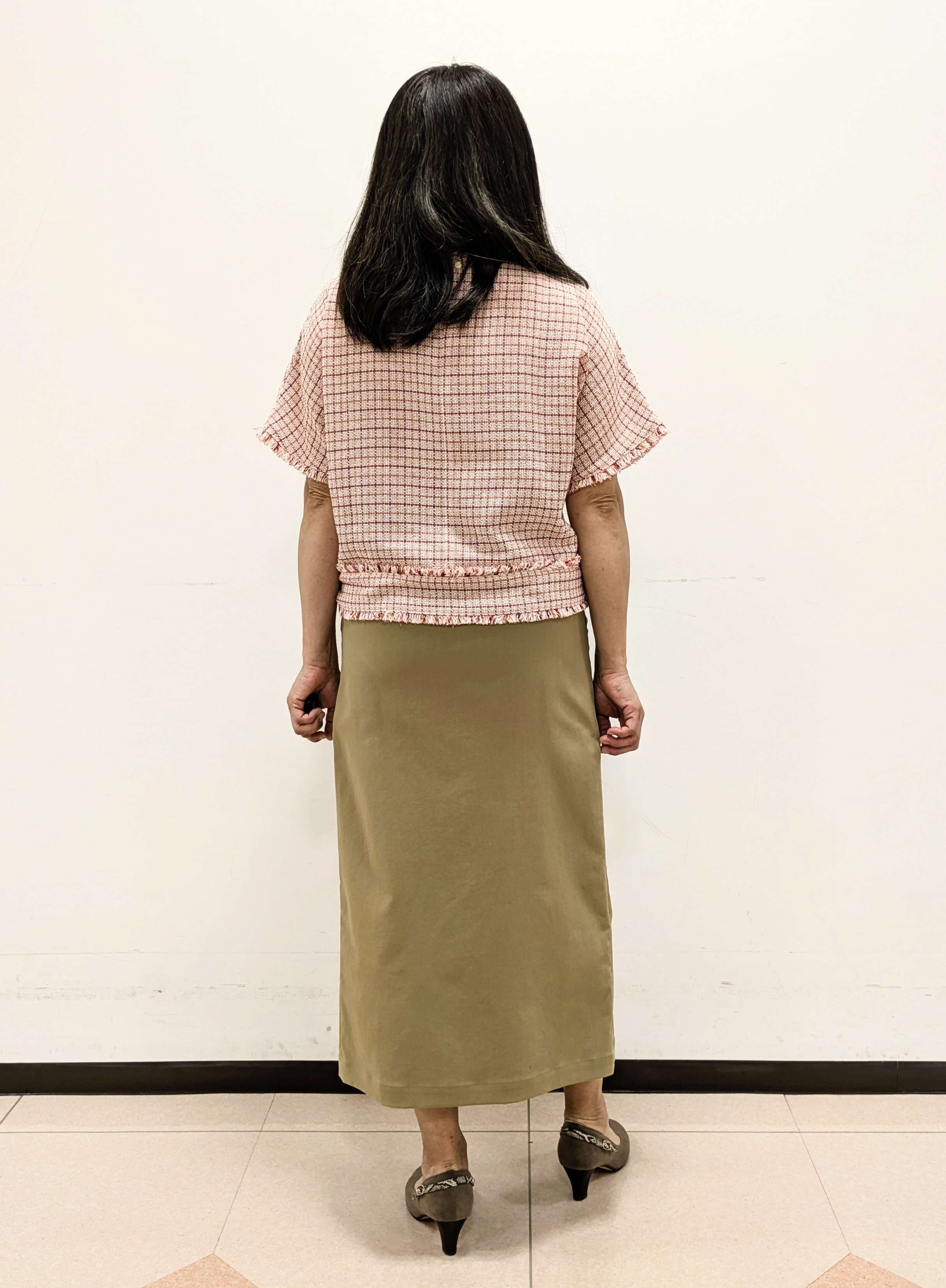 ともさんの「UNTITLED｜【接触冷感/UVカット/吸水速乾/遮熱】ツイルボタンディティールスカート」を使ったコーディネート
