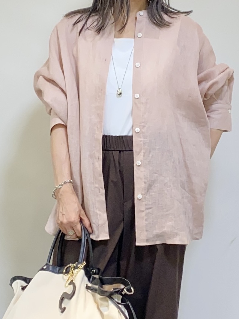tomoさんの「UNTITLED｜【麻100】リネンドルマンシャツ」を使ったコーディネート