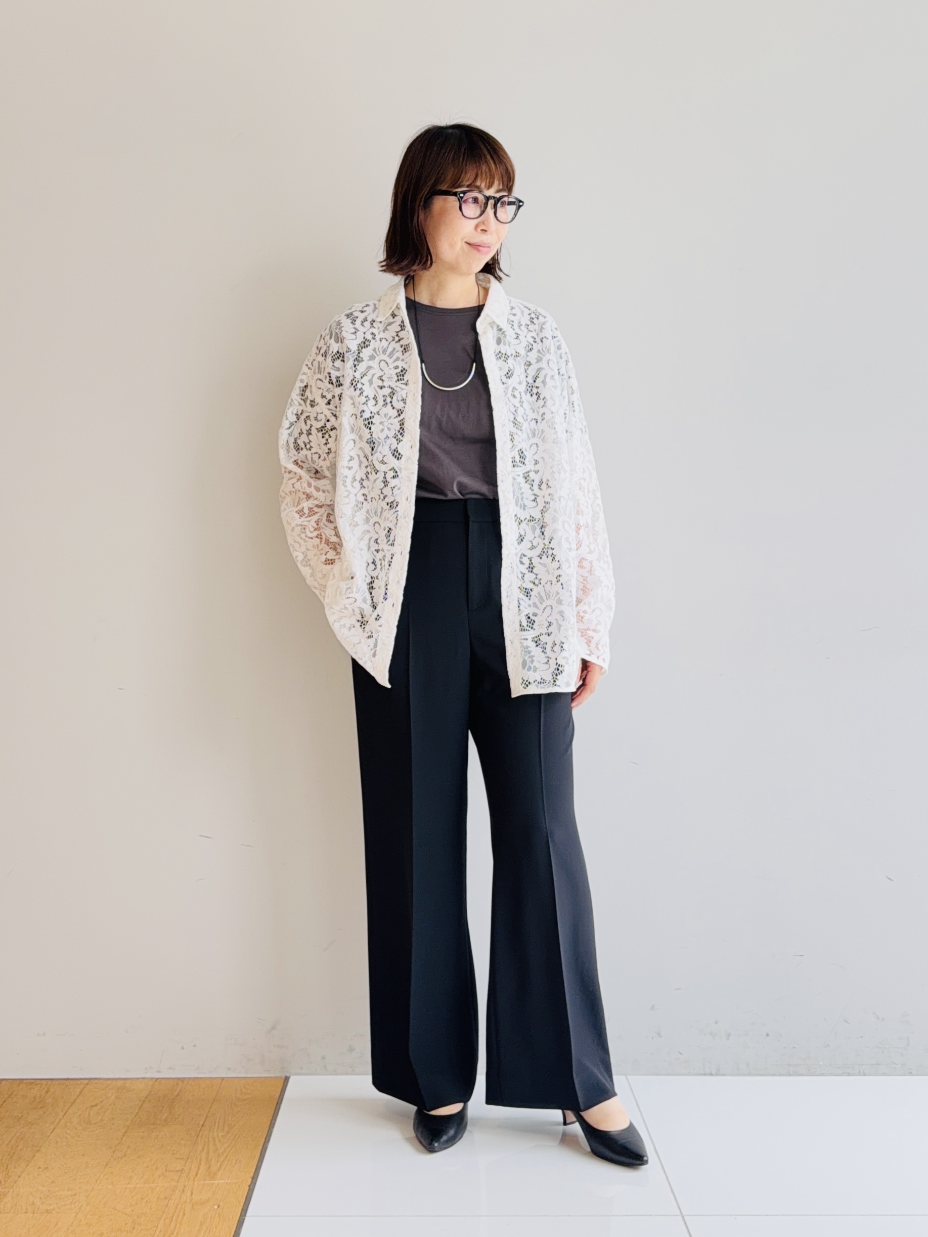 murayamaさんの「INDIVI｜【初秋/UVケア/着る日傘】ワイドストレートパンツ」を使ったコーディネート