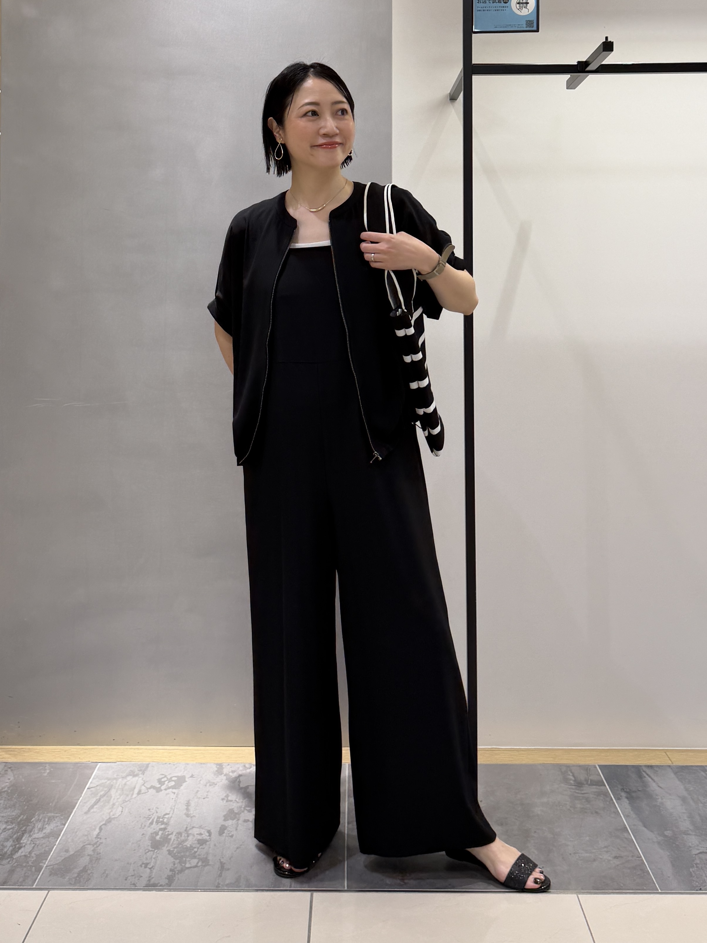shihoさんの「INDIVI｜【秋羽織り/着る日傘】ドルマンフォルムブルゾン」を使ったコーディネート