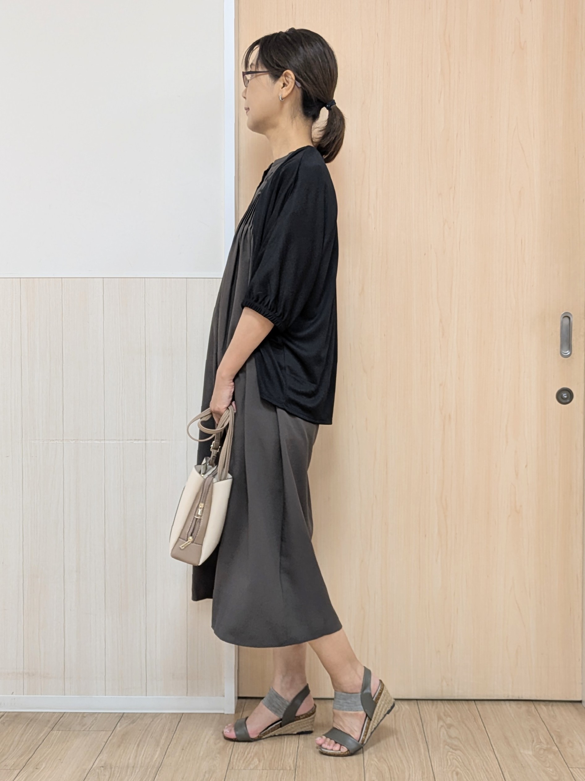 YuAさんの「SHOO･LA･RUE｜【UV/体型カバー】冷房や朝晩の冷え込み対策にも さらとろ5分袖カーディガン」を使ったコーディネート