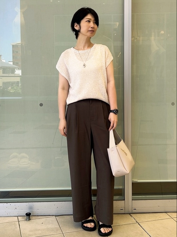 yo-koさんの「OPAQUE.CLIP｜ラメメッシュ フレンチスリーブニット【洗濯機OK】」を使ったコーディネート