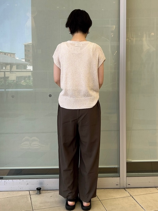 yo-koさんの「OPAQUE.CLIP｜ラメメッシュ フレンチスリーブニット【洗濯機OK】」を使ったコーディネート