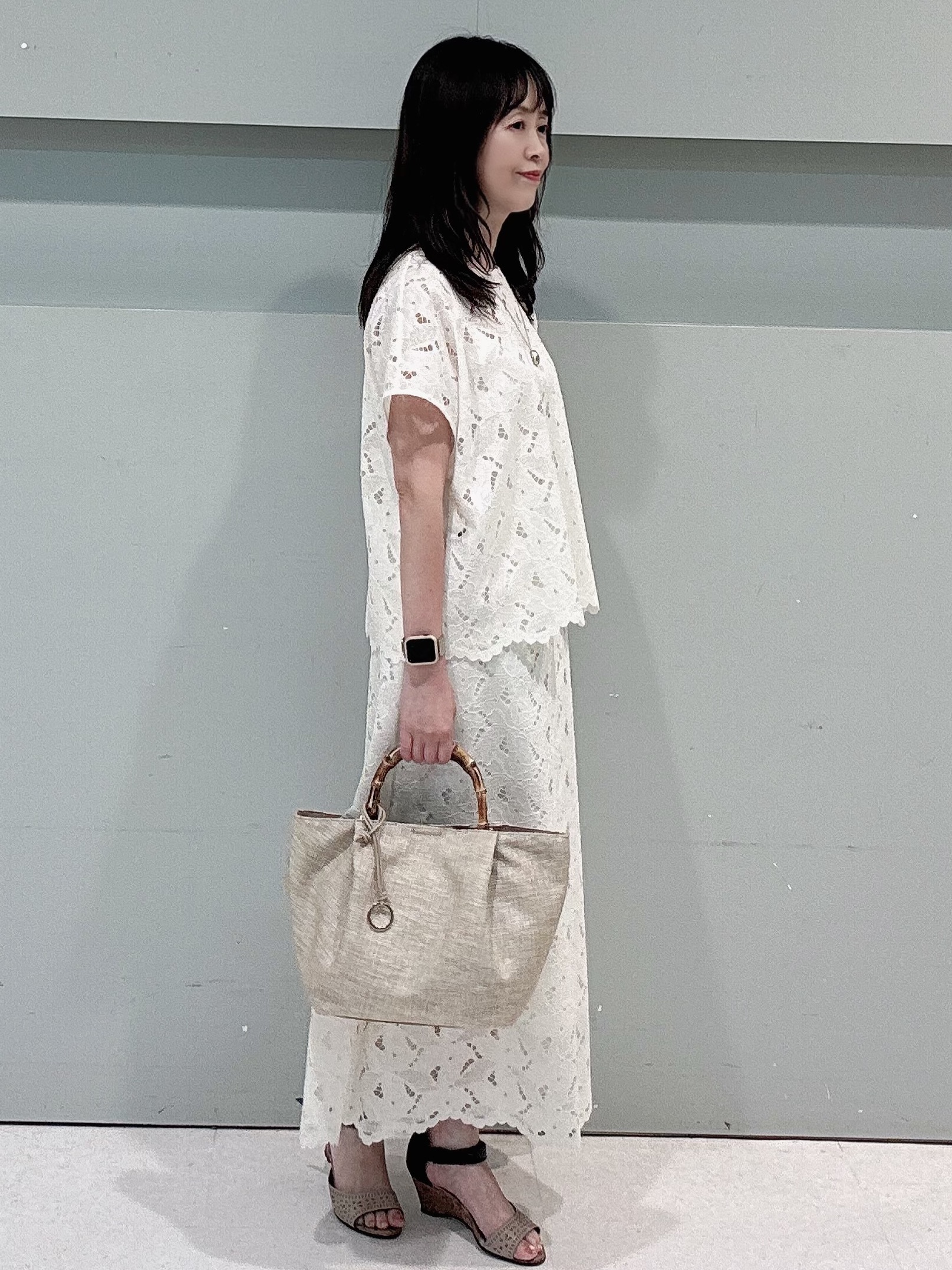 makiさんの「UNTITLED｜【セットアップ可/品のある透け感】リーフレースブラウス」を使ったコーディネート