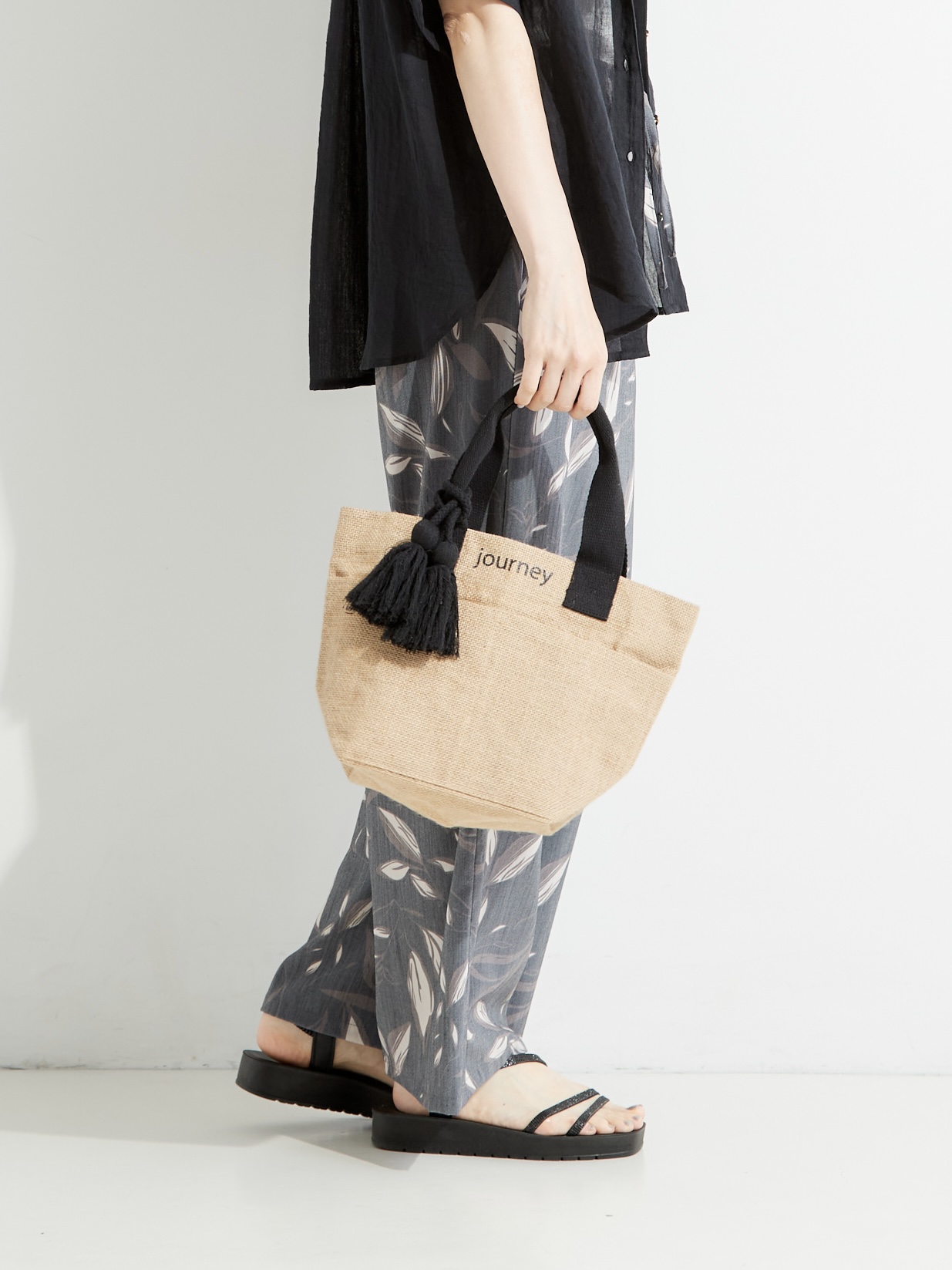 𝐜𝐡𝐢𝐤𝐚さんの「SHOO･LA･RUE｜【S-LL】ナチュラルに決まる 半袖シアーシャツジャケット」を使ったコーディネート