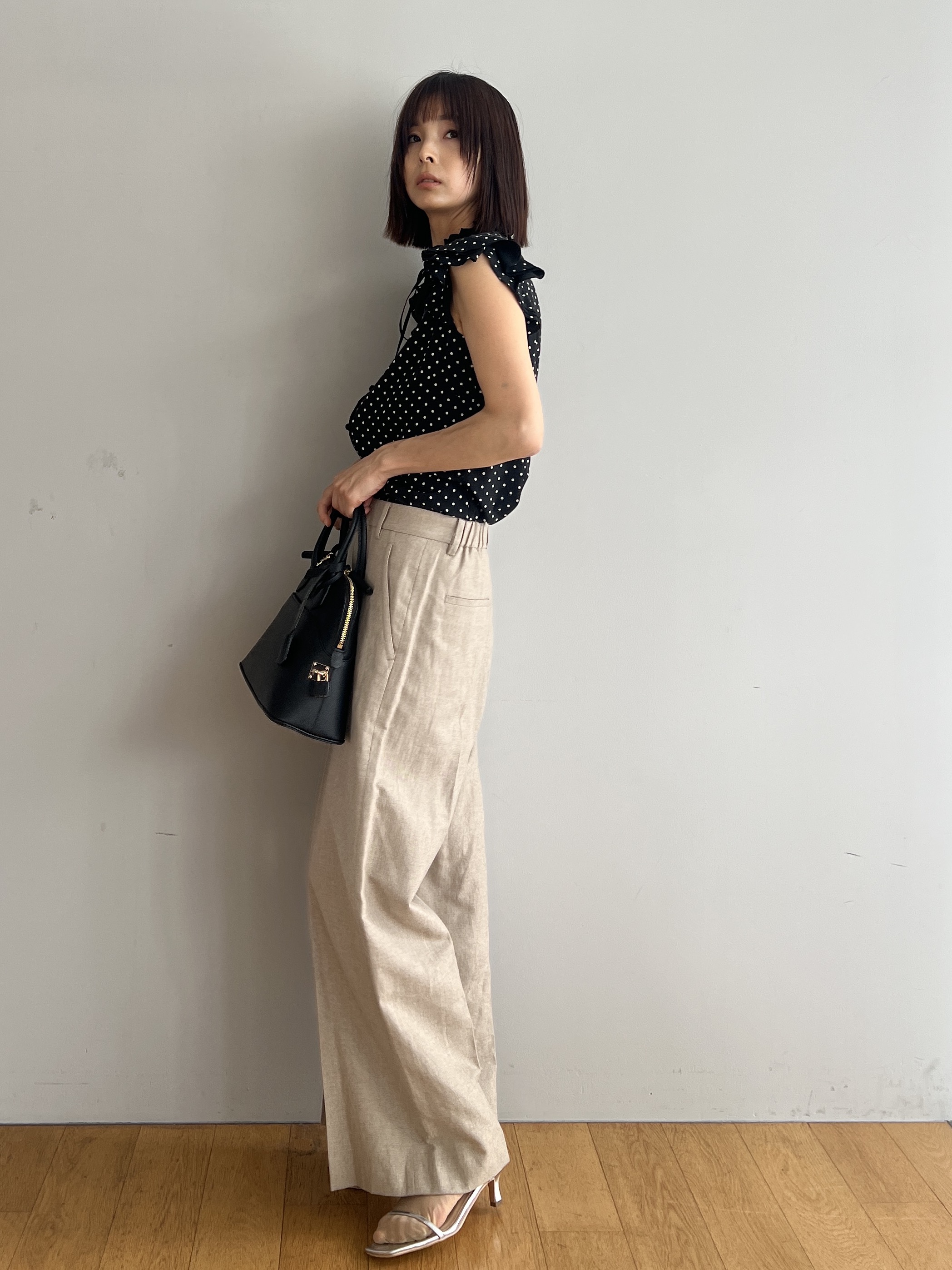 misaさんの「DRESSTERIOR｜◆mica della valle（ミカデラヴァッレ）Katia ハンドバッグ」を使ったコーディネート