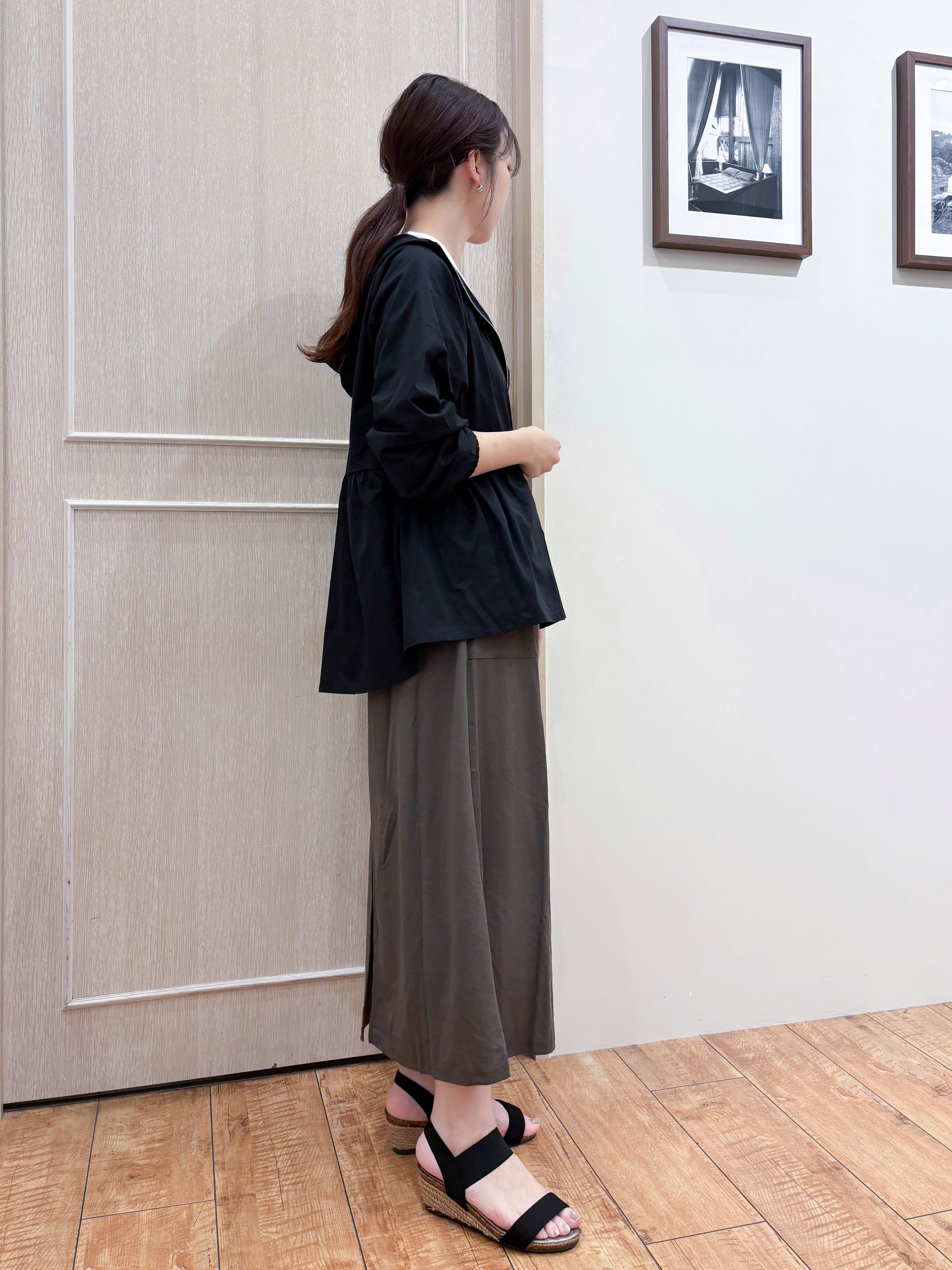なみさんの「SHOO･LA･RUE｜【S-LL/体型カバー】日焼け対策にも女性らしさを UVカットペプラムパーカ」を使ったコーディネート