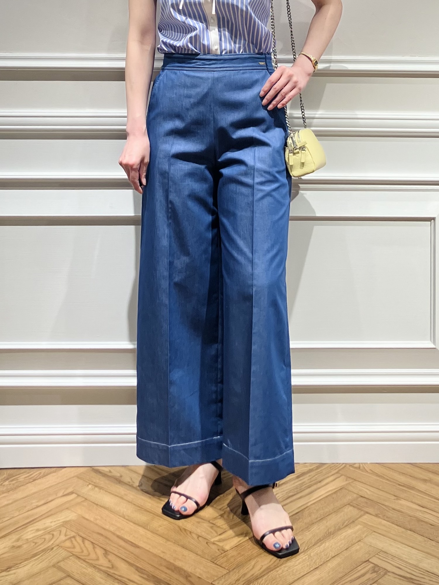 TSUKUIさんの「DRESSTERIOR｜◆クレリック ウィングスリーブ ブラウス」を使ったコーディネート