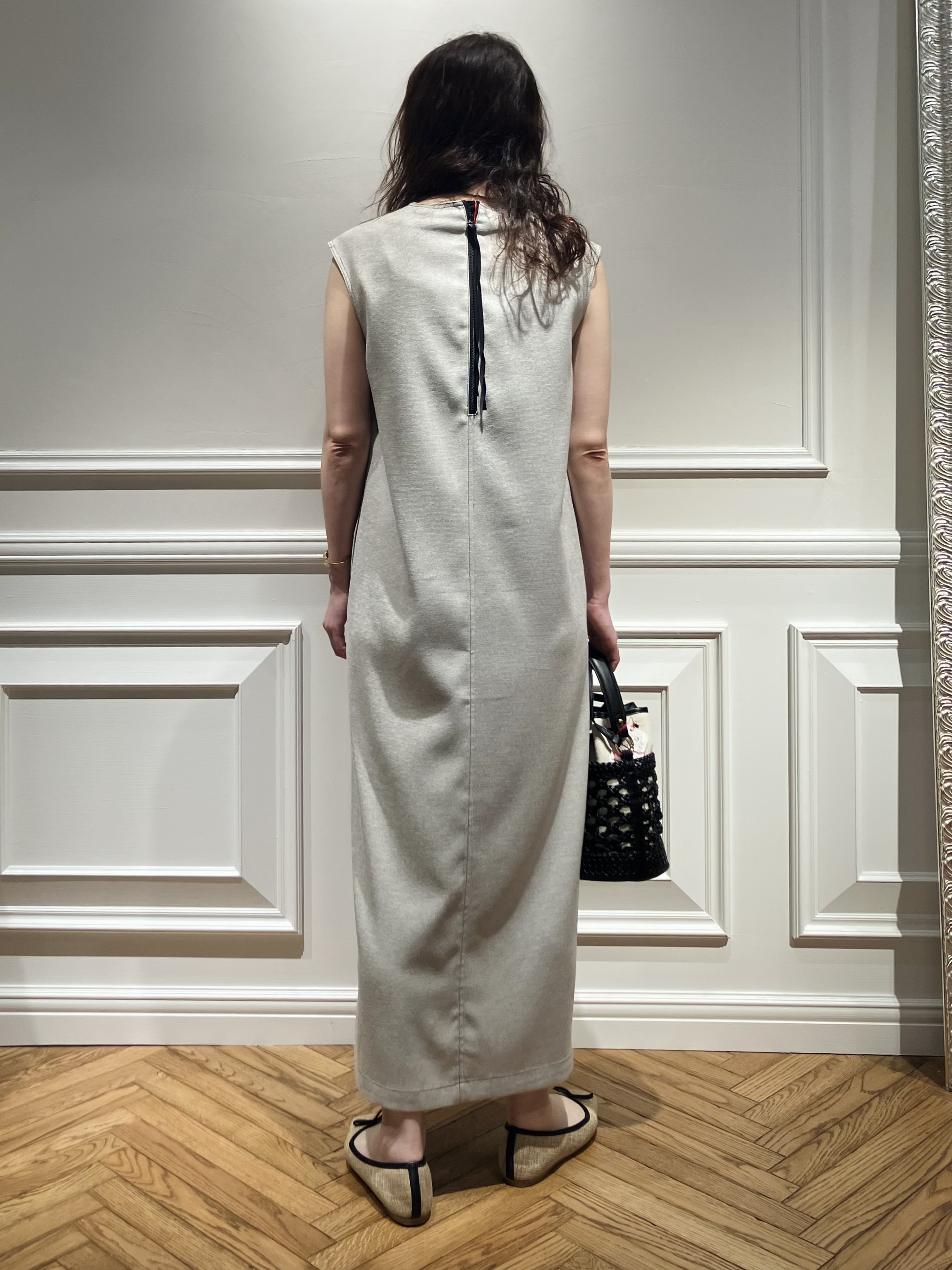 TSUKUIさんの「DRESSTERIOR｜【セットアップ可/UVカット/接触冷感/吸水速乾】ウォッシャブル Iラインワンピース」を使ったコーディネート