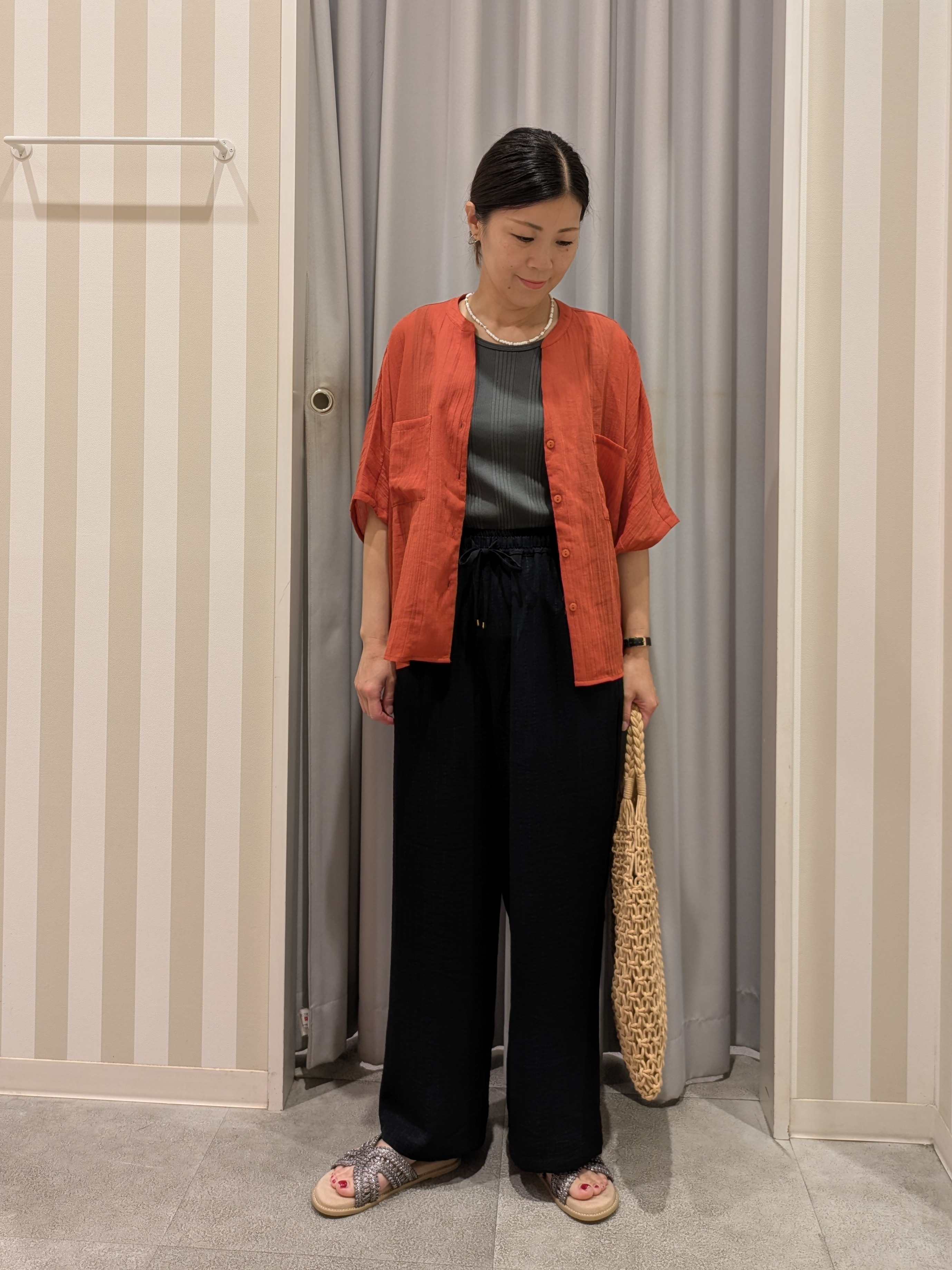 𝐂𝐡𝐢𝐢 &hearts;(ちー)さんの「SHOO･LA･RUE｜【洗濯機可/選べる6色】程よいシアー感が涼し気 ゆったりワッシャードルマンブラウス」を使ったコーディネート
