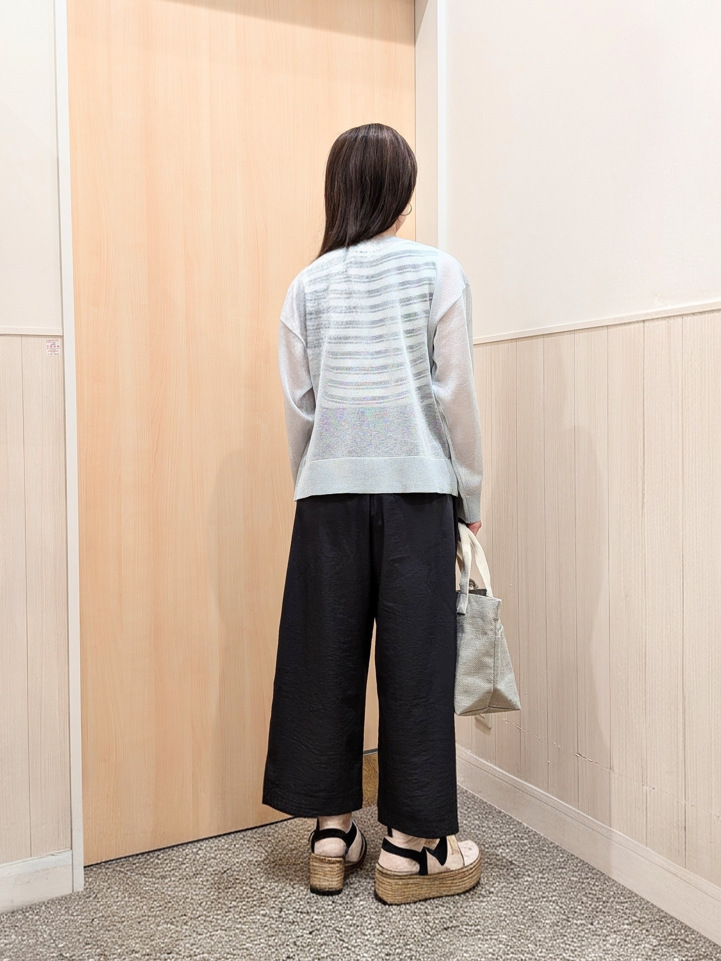 yururiさんの「SHOO･LA･RUE｜【通気性〇/洗濯機可/S-LL】シアーラメカーディガン」を使ったコーディネート