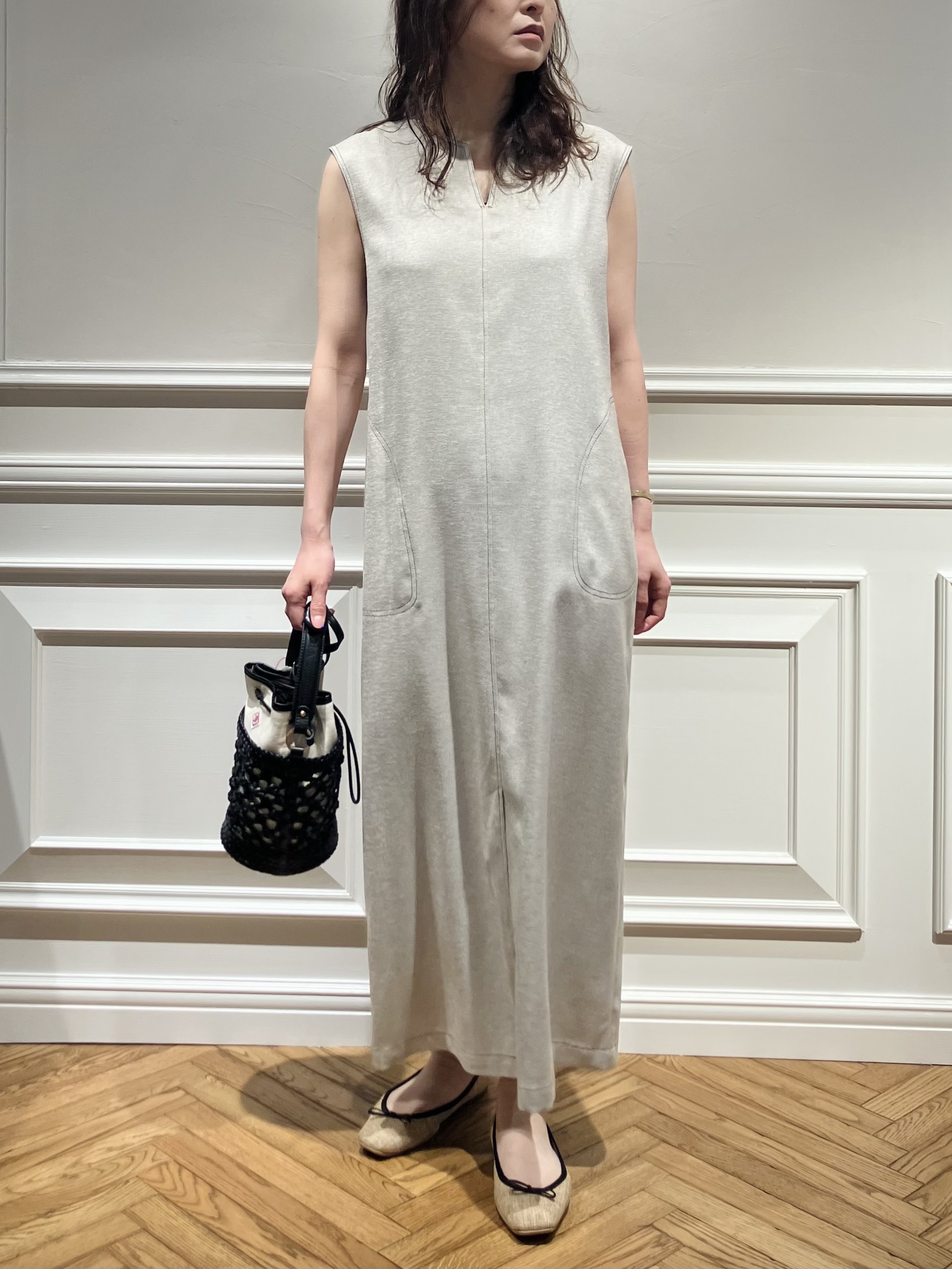 TSUKUIさんの「DRESSTERIOR｜【セットアップ可/UVカット/接触冷感/吸水速乾】ウォッシャブル Iラインワンピース」を使ったコーディネート
