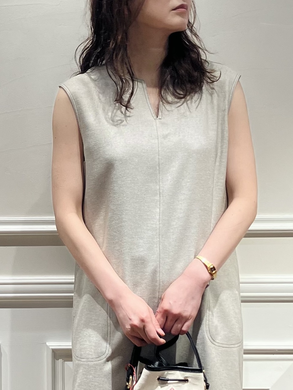 TSUKUIさんの「DRESSTERIOR｜【セットアップ可/UVカット/接触冷感/吸水速乾】ウォッシャブル Iラインワンピース」を使ったコーディネート