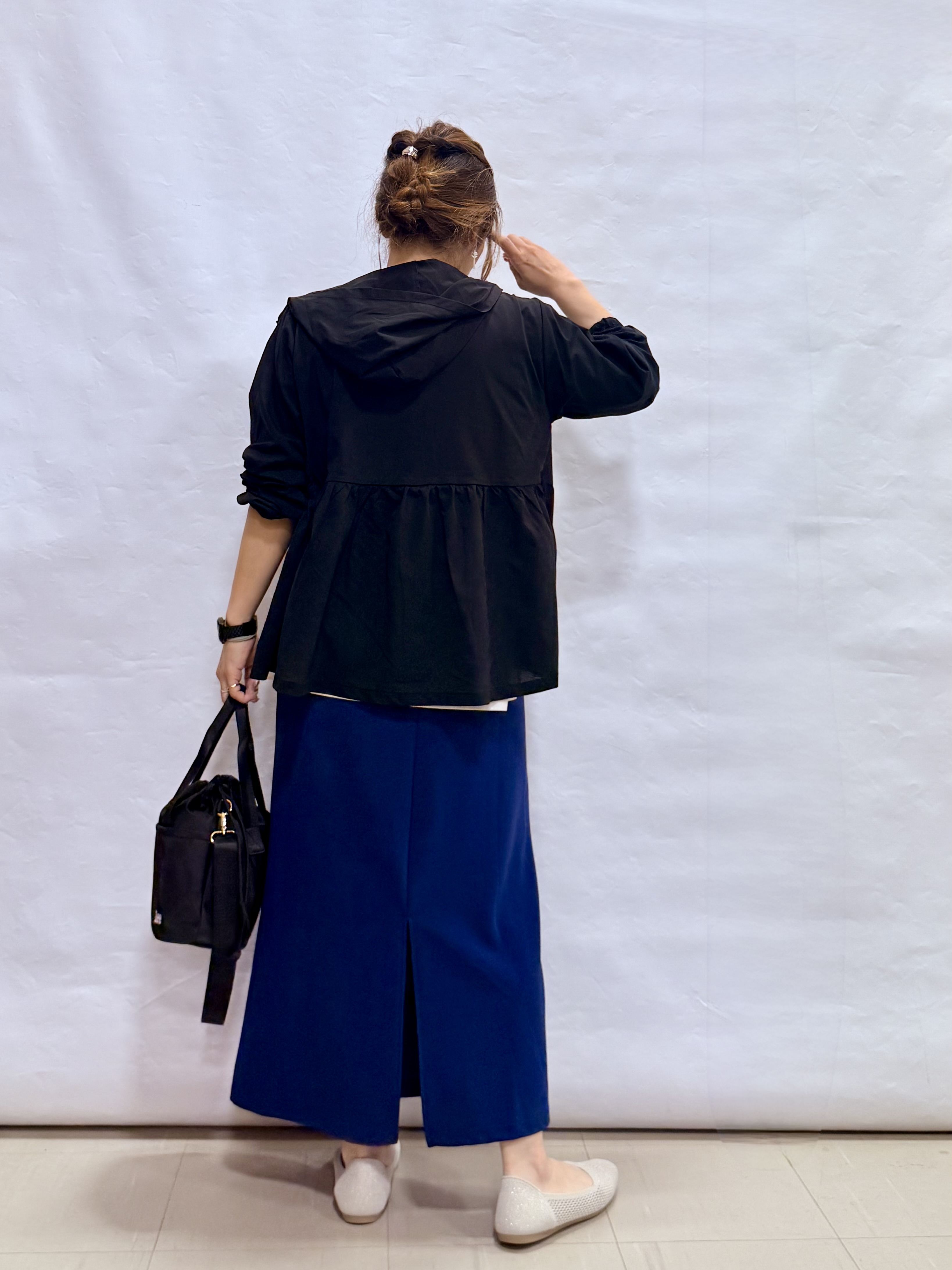 fuuさんの「SHOO･LA･RUE｜【S-LL/体型カバー】日焼け対策にも女性らしさを UVカットペプラムパーカ」を使ったコーディネート