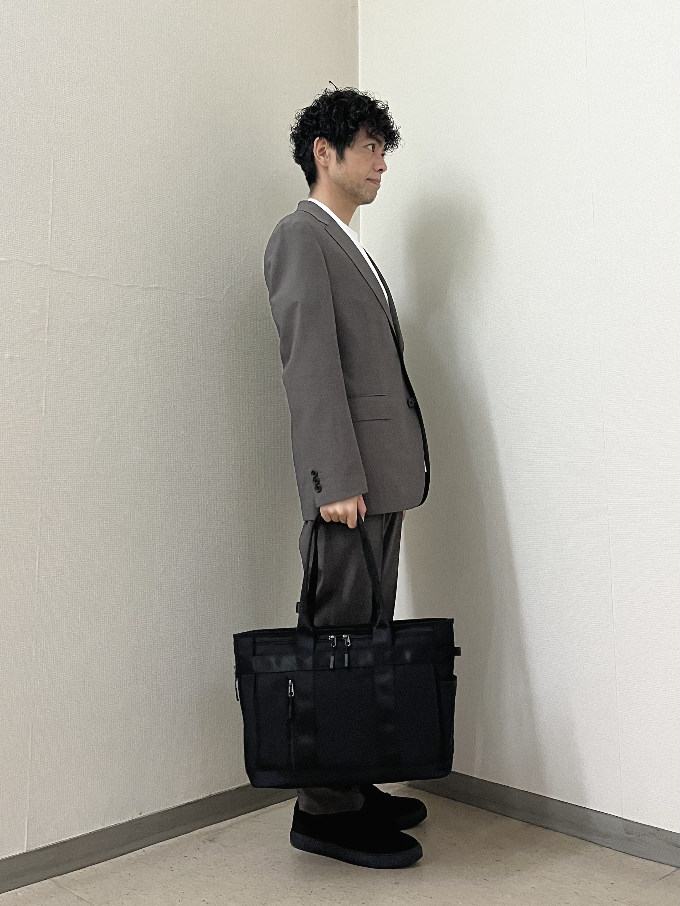 URAさんの「TAKEO KIKUCHI｜【BOWLER HAT LABEL】トロピカルシャンブレージャケット」を使ったコーディネート