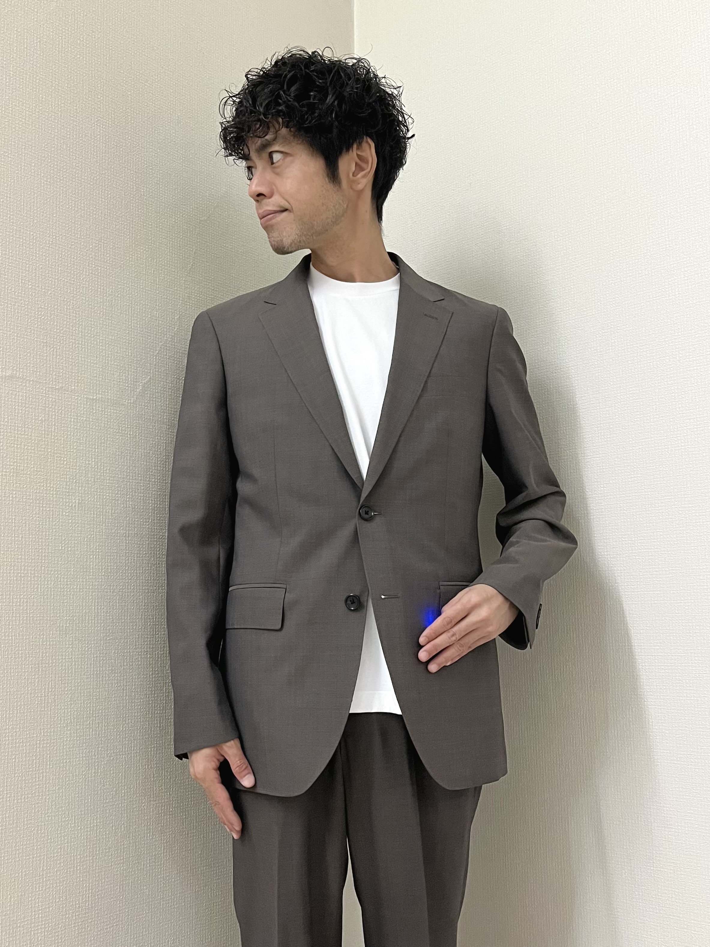 URAさんの「TAKEO KIKUCHI｜【BOWLER HAT LABEL】トロピカルシャンブレージャケット」を使ったコーディネート