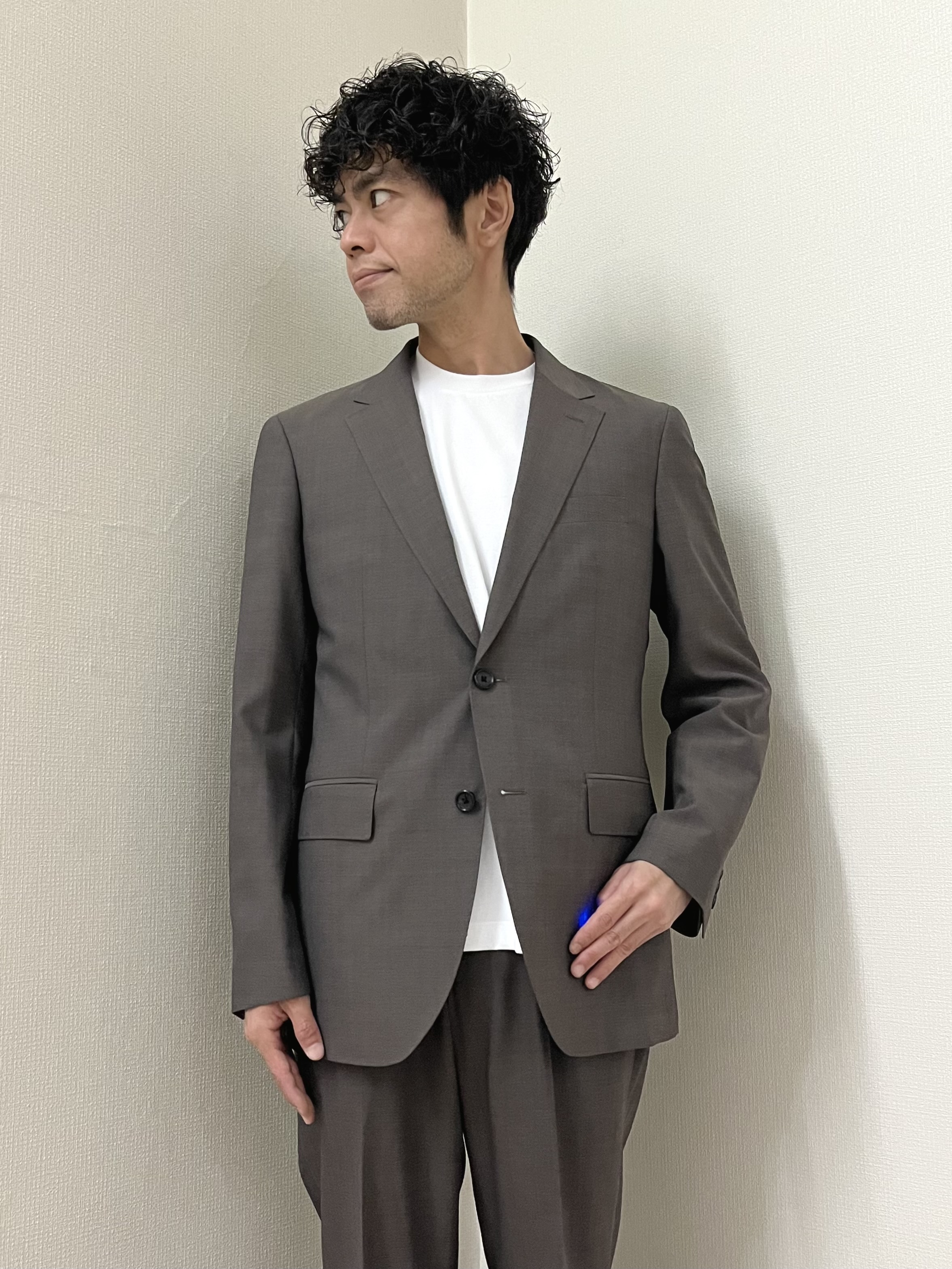 URAさんの「TAKEO KIKUCHI｜【BOWLER HAT LABEL】トロピカルシャンブレージャケット」を使ったコーディネート