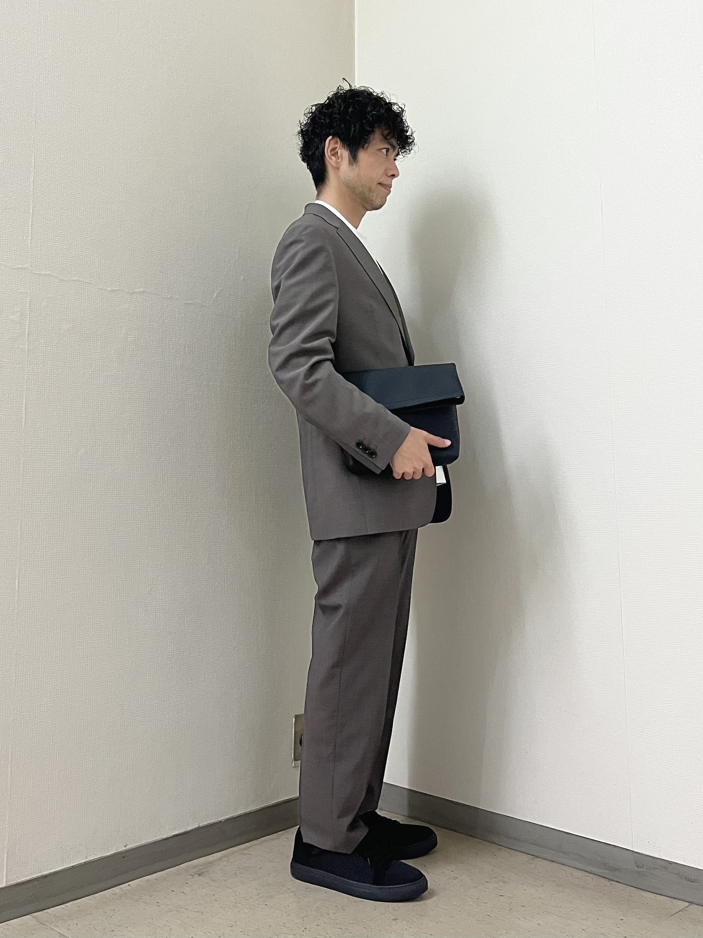 URAさんの「TAKEO KIKUCHI｜【BOWLER HAT LABEL】トロピカルシャンブレージャケット」を使ったコーディネート
