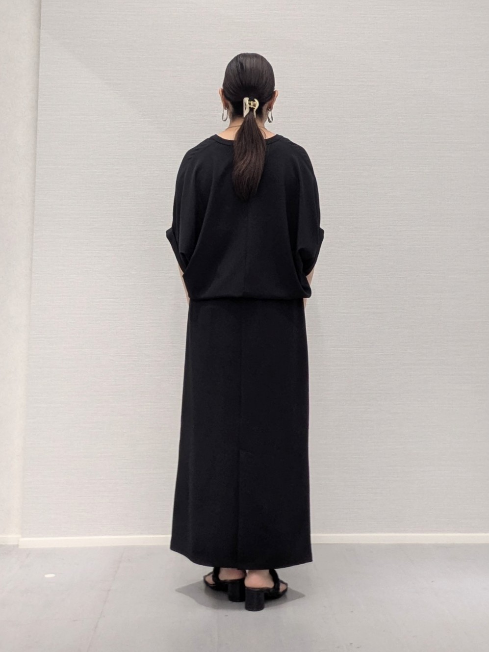 makkyさんの「UNTITLED｜【秋羽織り/着る日傘】ドルマンフォルムブルゾン」を使ったコーディネート