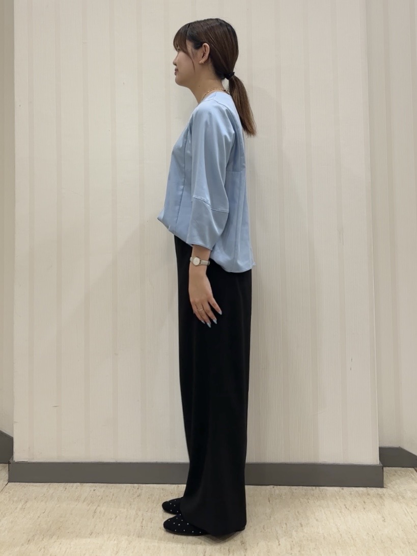 ちひさんの「INDIVI｜【接触冷感／透湿／着る日傘】イージーワイドパンツ」を使ったコーディネート