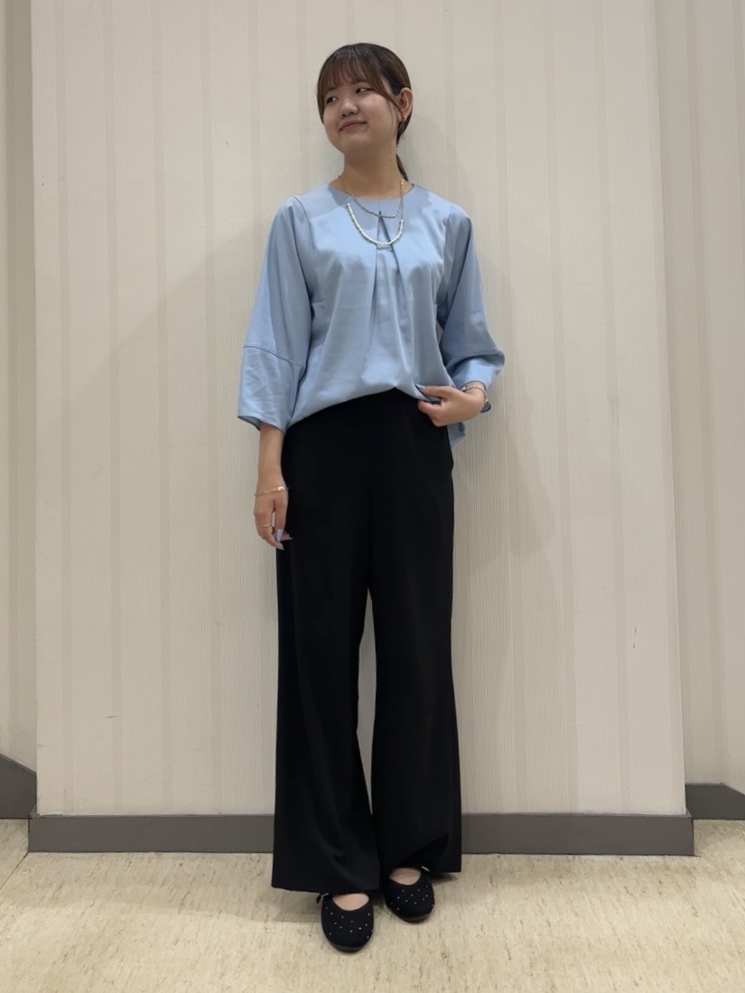 ちひさんの「INDIVI｜【接触冷感／透湿／着る日傘】イージーワイドパンツ」を使ったコーディネート