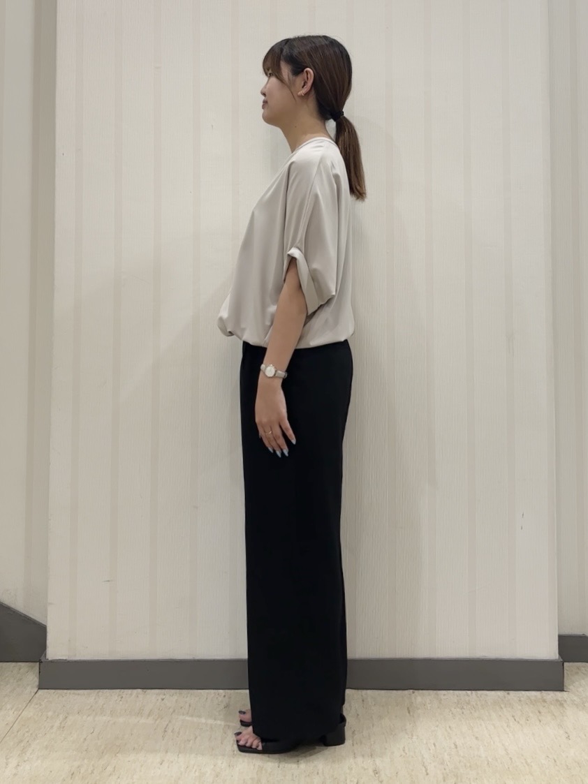 ちひさんの「INDIVI｜【秋羽織り/着る日傘】ドルマンフォルムブルゾン」を使ったコーディネート