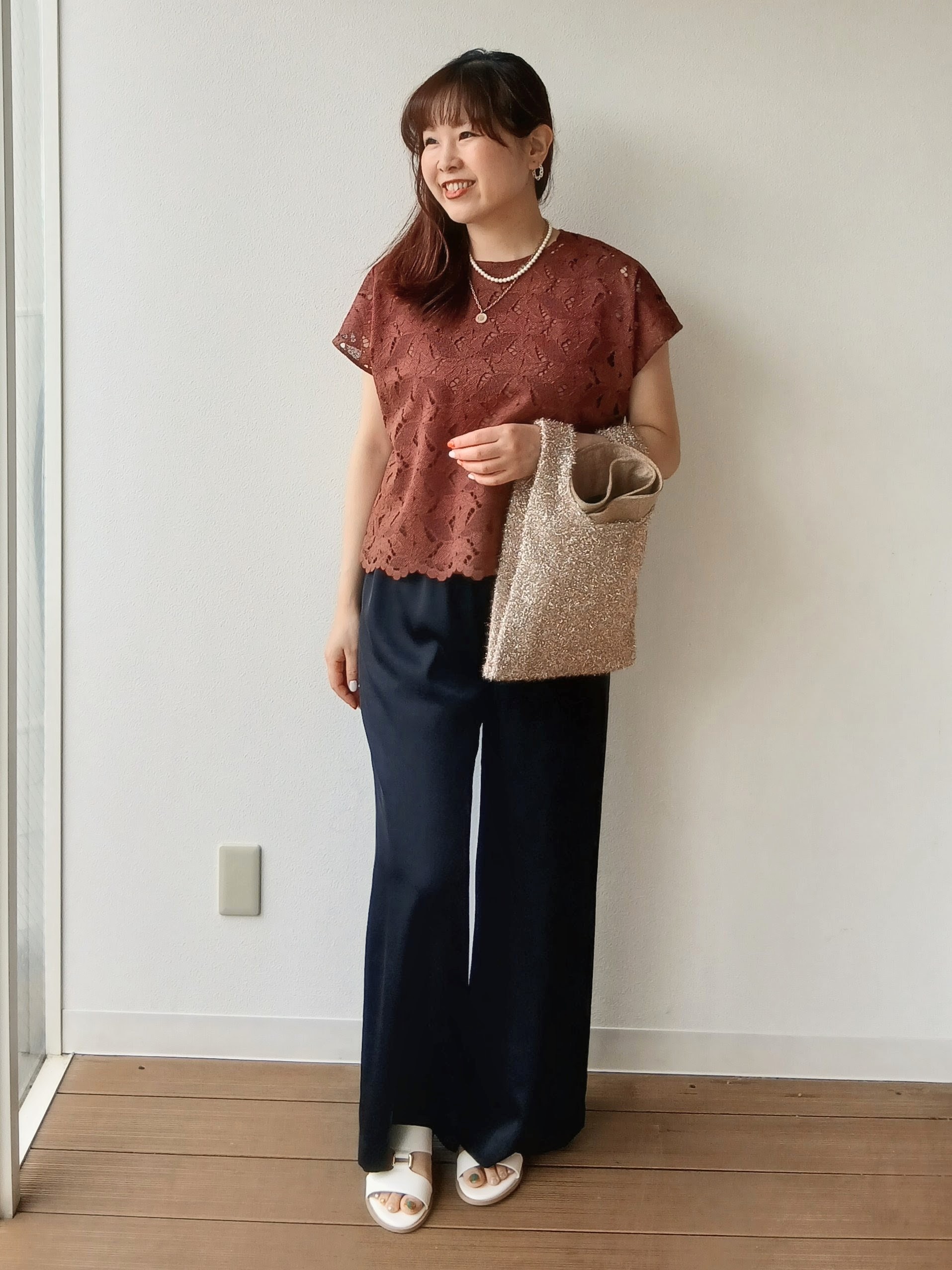 なみきさんの「UNTITLED｜【セットアップ可/品のある透け感】リーフレースブラウス」を使ったコーディネート